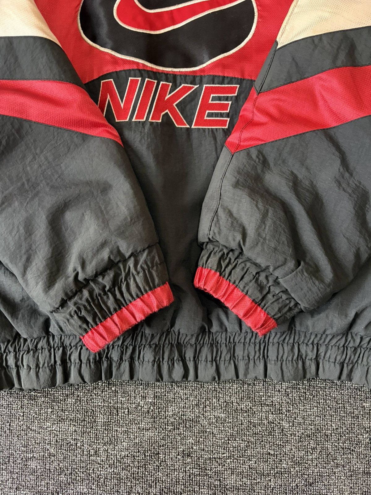 Nike Rare 90s Vintage USA Made Nike Nylon Sports Jacket L Supreme Size US L / EU 52-54 / 3 - 8 Thumbnail