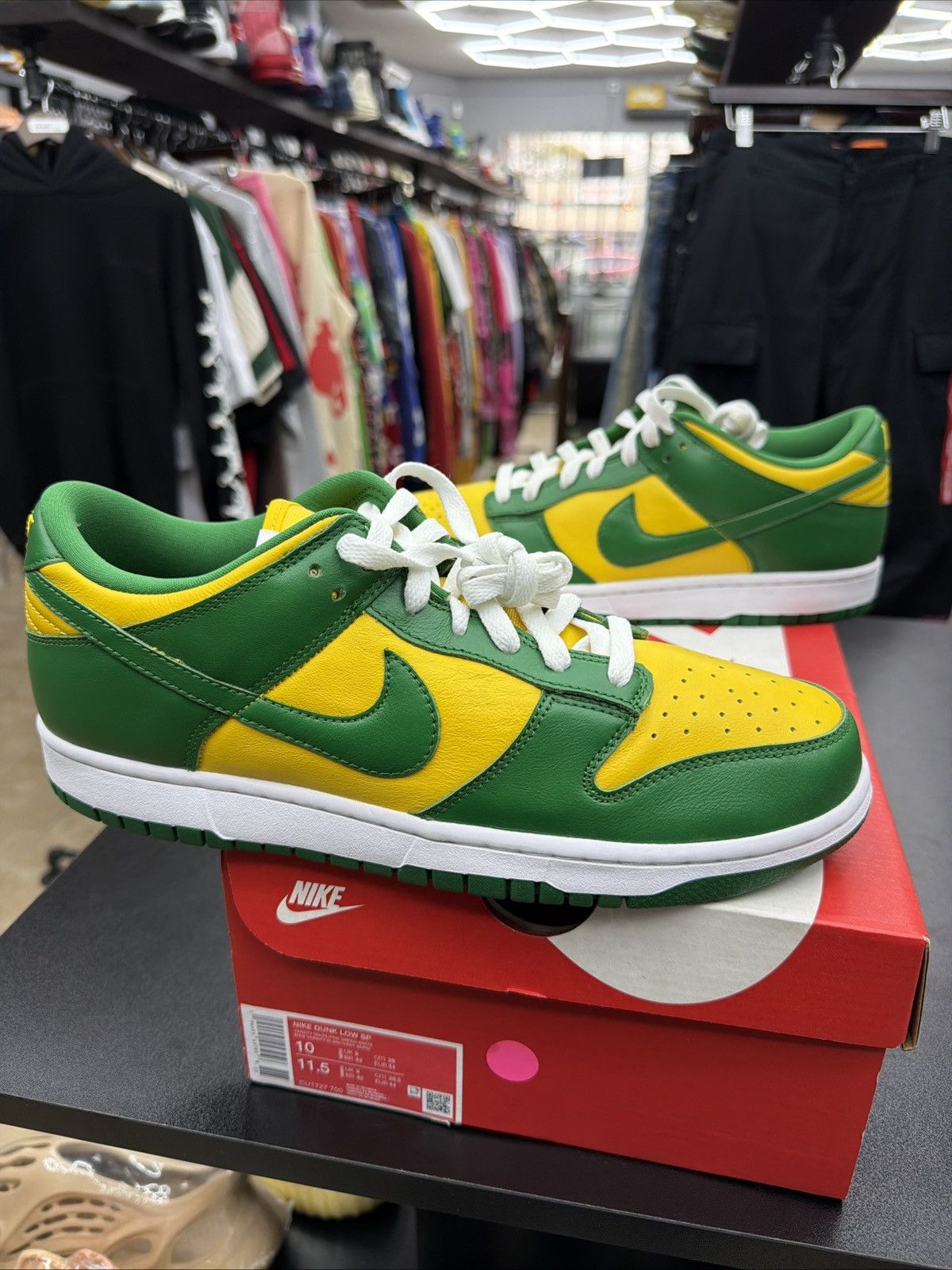 Nike Nike Dunk SP Low Brazil CU1727-700 Size 10 - Brand New Quick Size US 10 / EU 43 - 4 Thumbnail