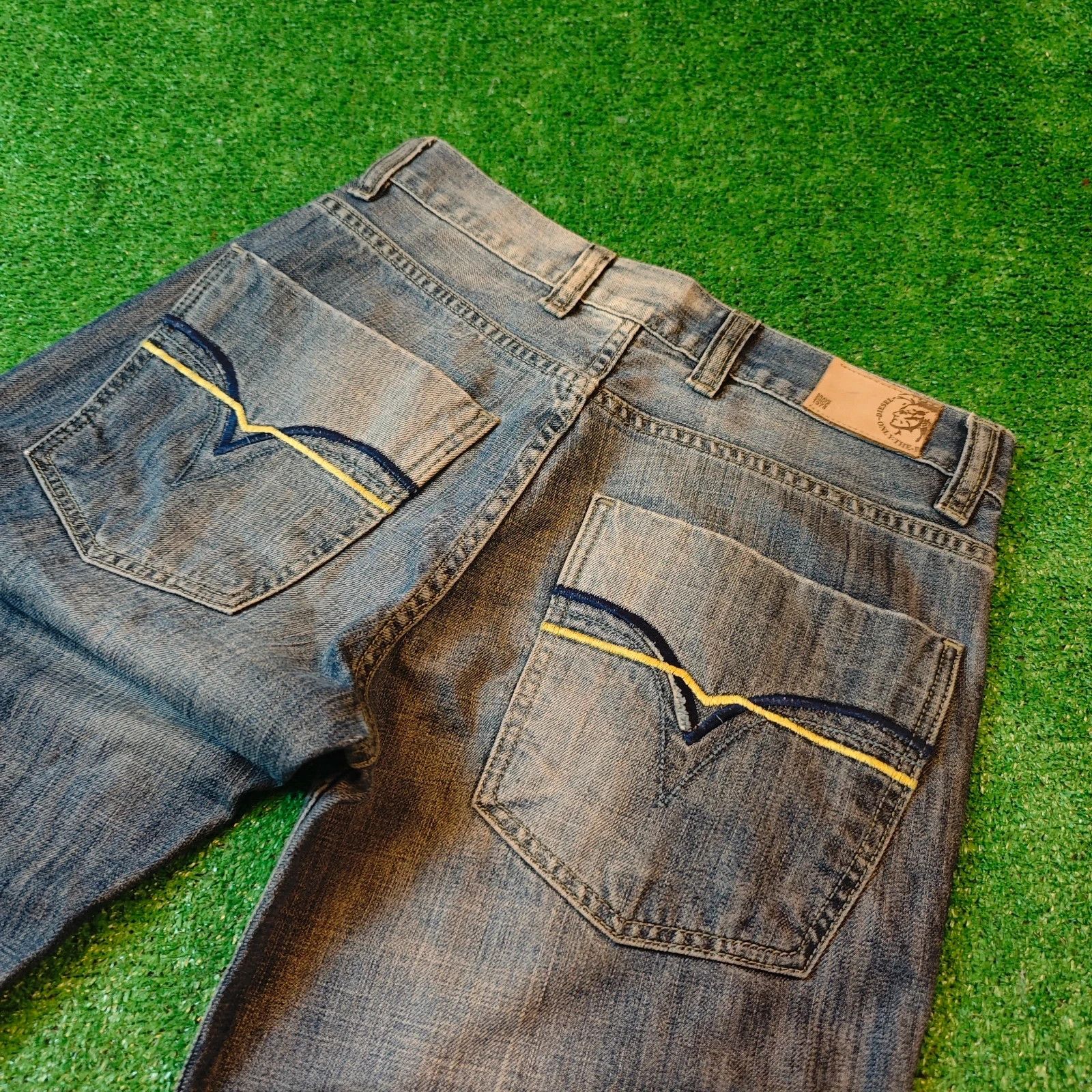 Diesel Vintage Diesel Jeans Mens 30 Blue straight classic Size US 30 / EU 46 - 2 Thumbnail