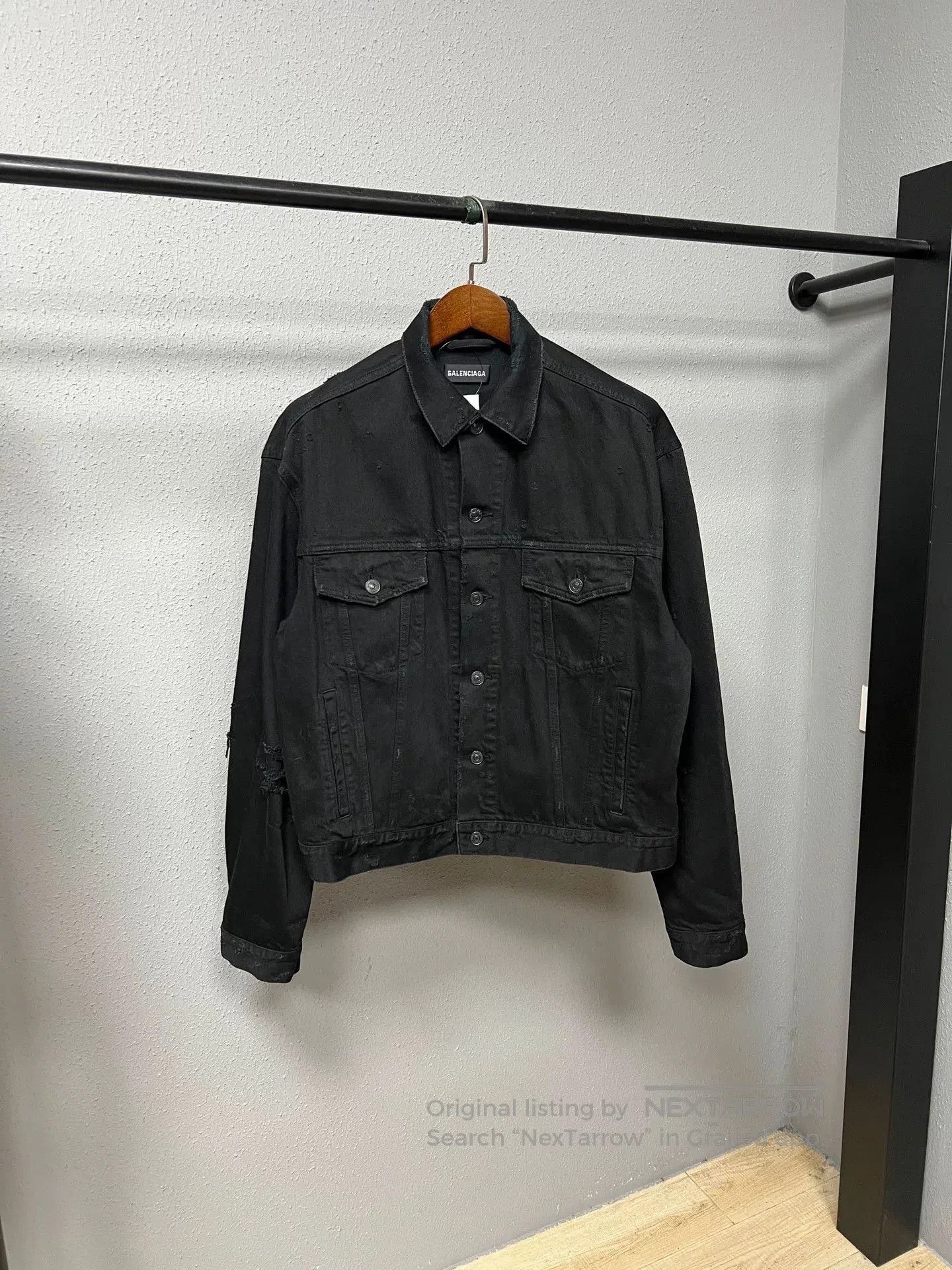 Balenciaga balenciaga distressed denim jacket size 46. Size US L / EU 52-54 / 3 - 1 Thumbnail