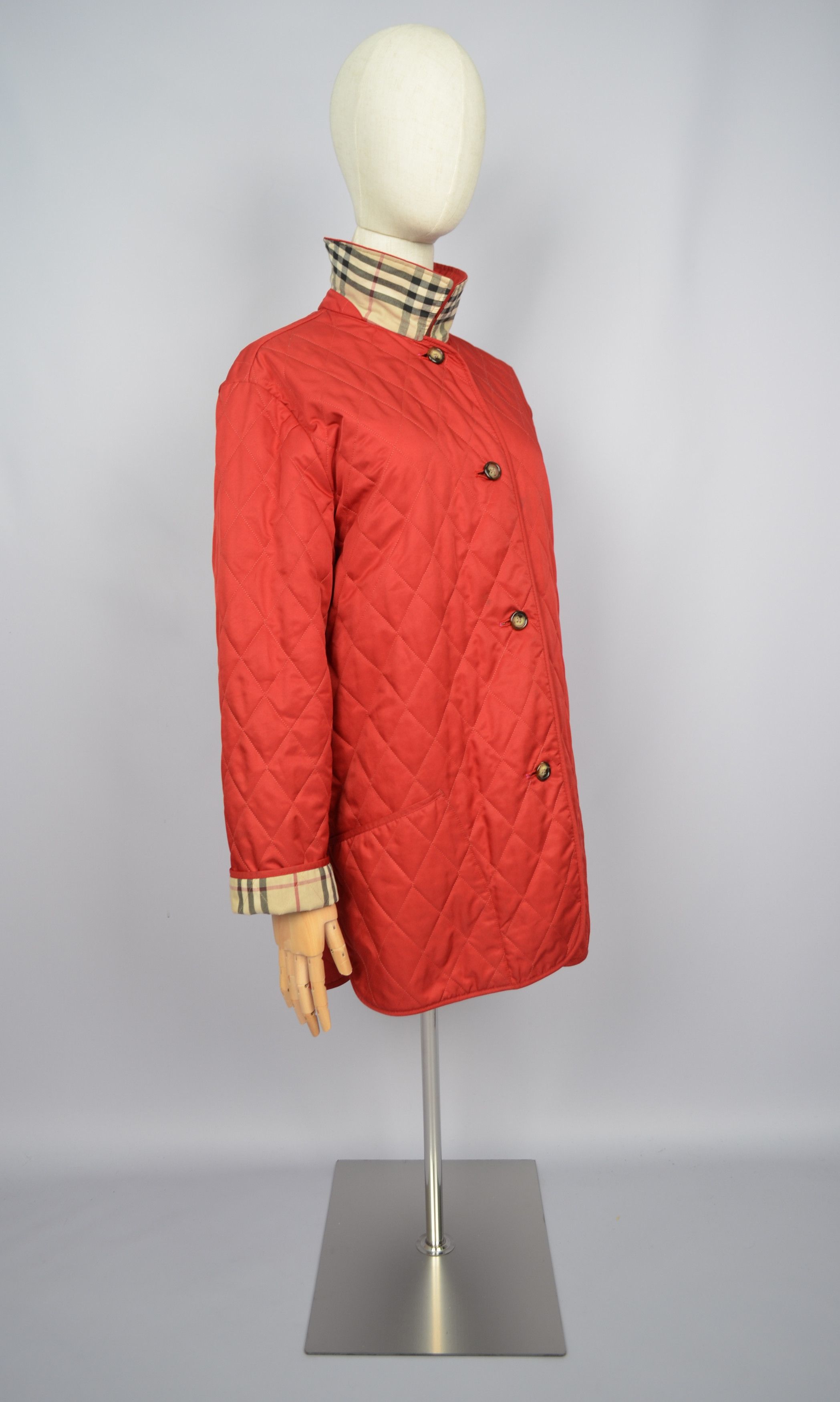 Burberry Burberry Quilted Red Jacket Nova Check Size S RARE P2P 20'4" Size S / US 4 / IT 40 - 10 Thumbnail