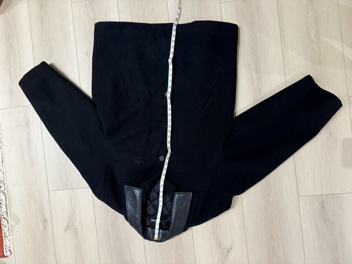 Balenciaga Balenciaga Detail Logo Heavy Wool Coat w/ Leather Collar Size US L / EU 52-54 / 3 - 6 Thumbnail