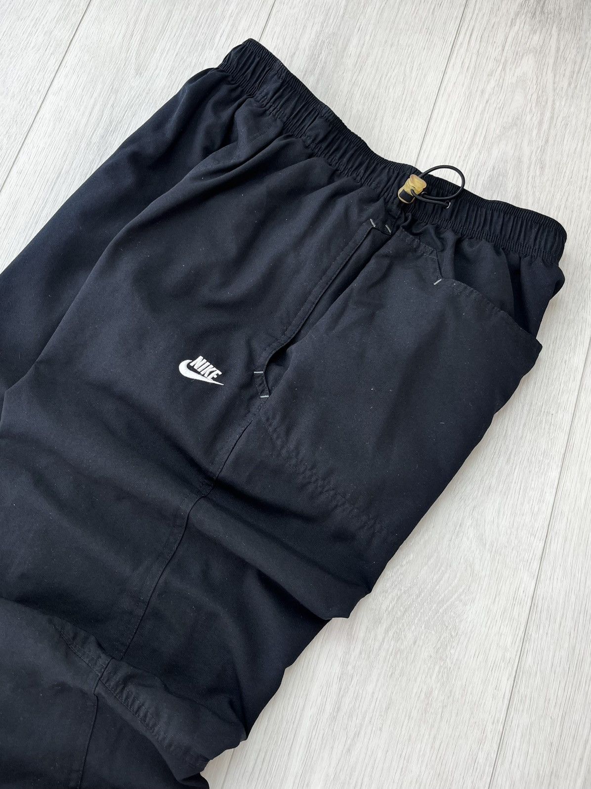 Nike Vintage Nike Baggy Track Pants AirMax 95 Y2K 90s Drill Hype Size US 32 / EU 48 - 2 Thumbnail