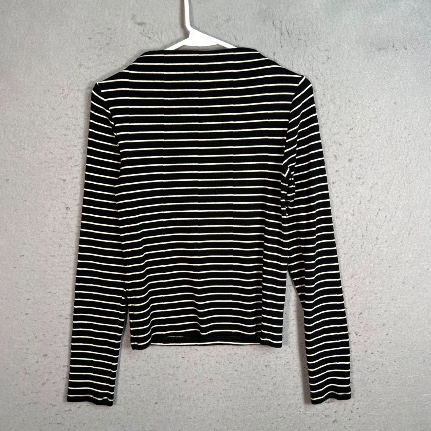 Gap Gap Womens Size Medium Black & White Striped Long Sleeve T Shirt Size M / US 6-8 / IT 42-44 - 2 Thumbnail