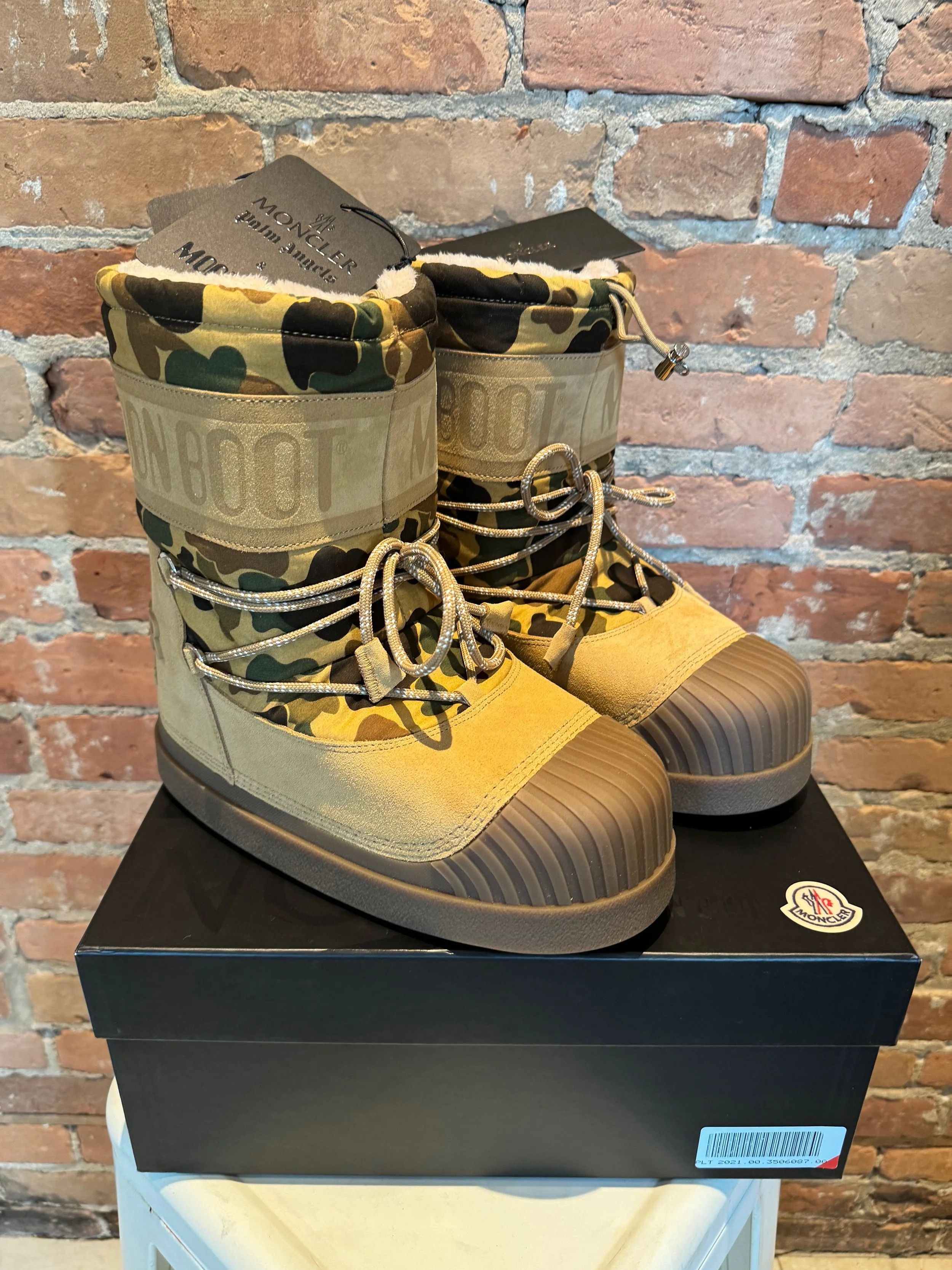 Moncler × Palm Angels Moncler x Palm Angels x Moon Boot Camo Suede Winter Boots Size US 8 / EU 41 - 2 Thumbnail