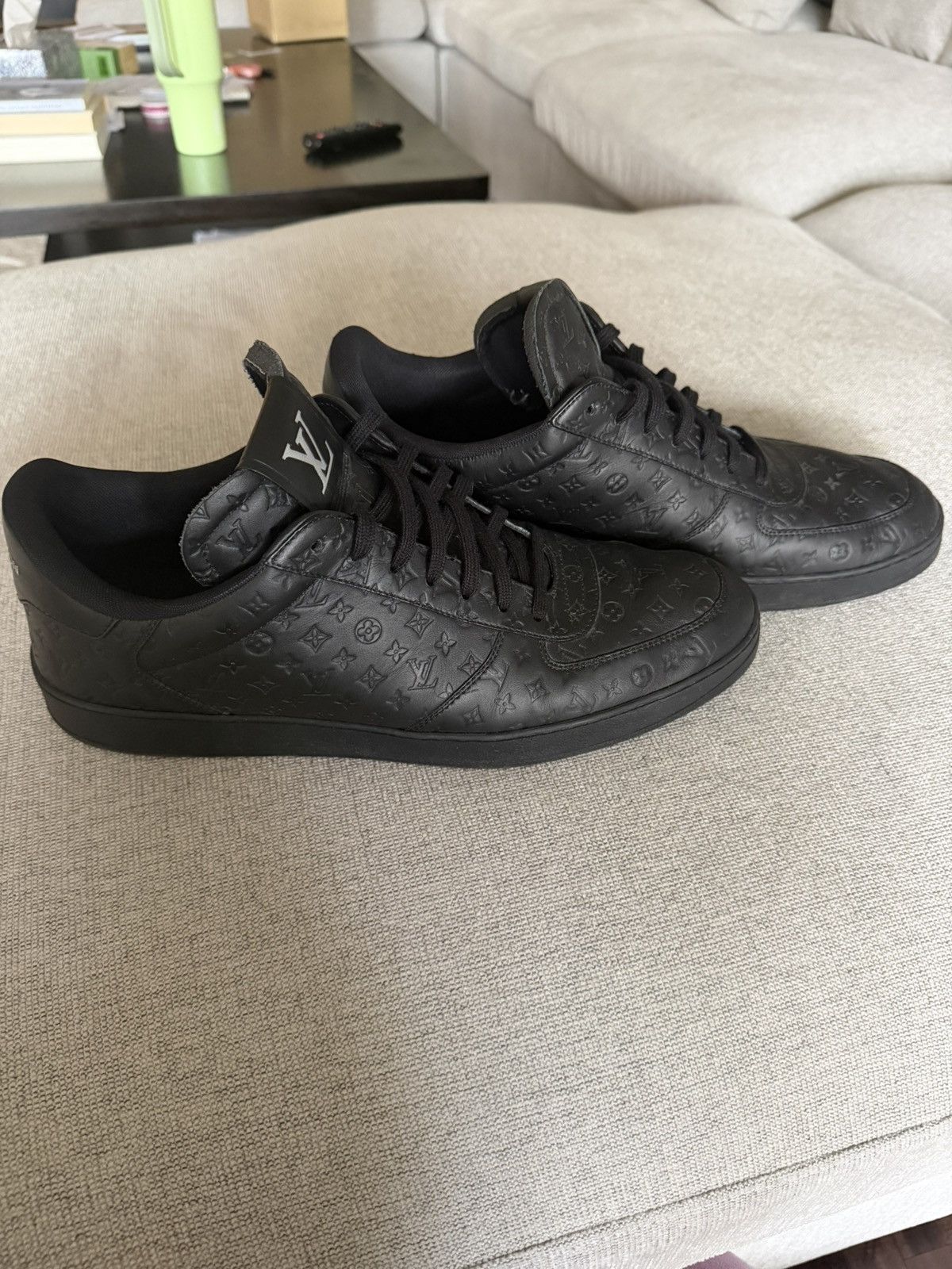 Louis Vuitton Louis Vuitton LV Monogram Leather Sneakers Size US 10.5 / EU 43-44 - 4 Thumbnail