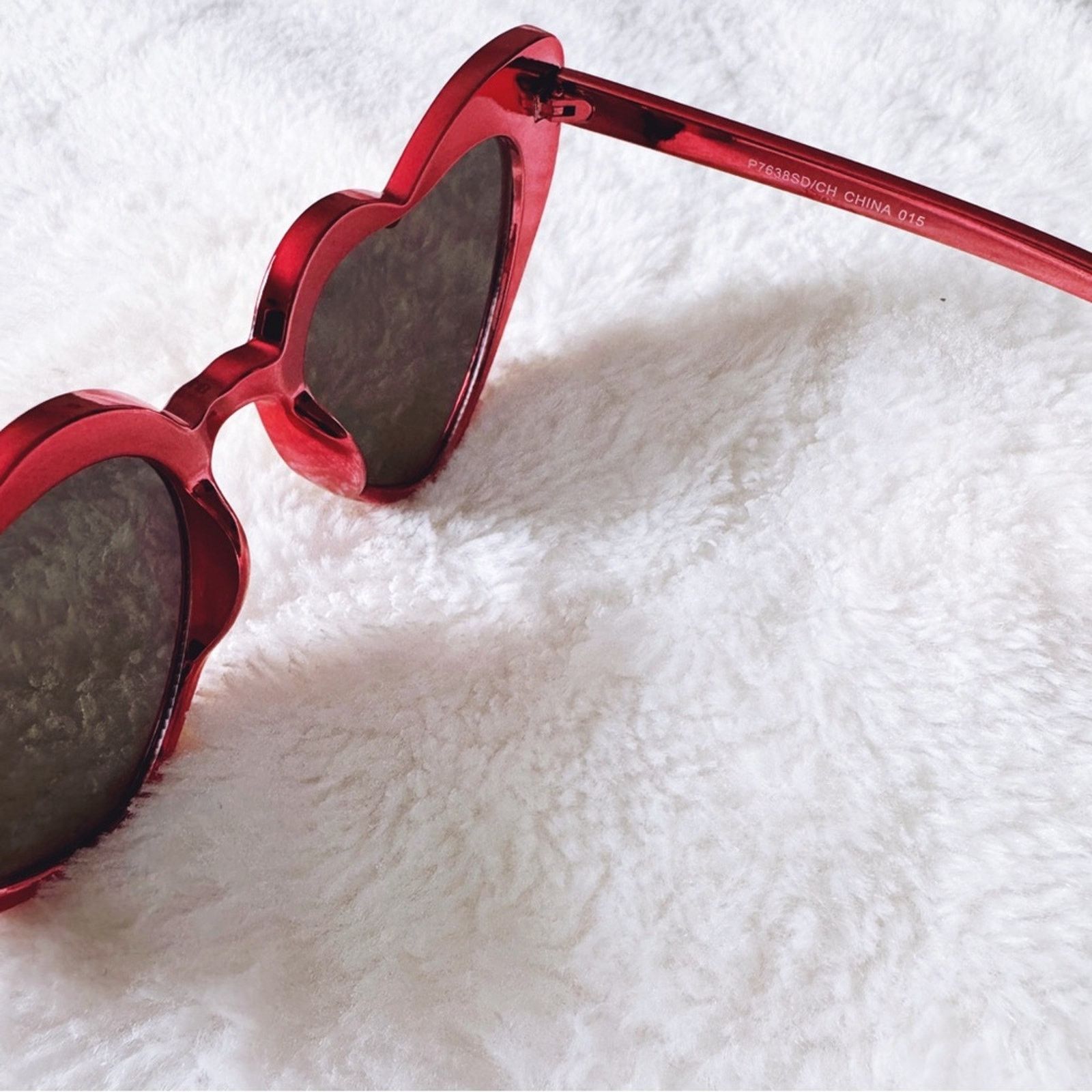 Other Addison Red Heart-Shaped Sunglasses Size ONE SIZE - 6 Thumbnail
