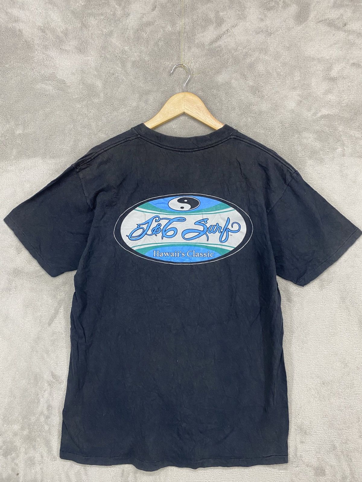 Vintage RaRe🔥 TRASHED FADED T&C SURF HAWAII’S CLASSIC DESIGN IN USA Size US L / EU 52-54 / 3 - 1 Thumbnail