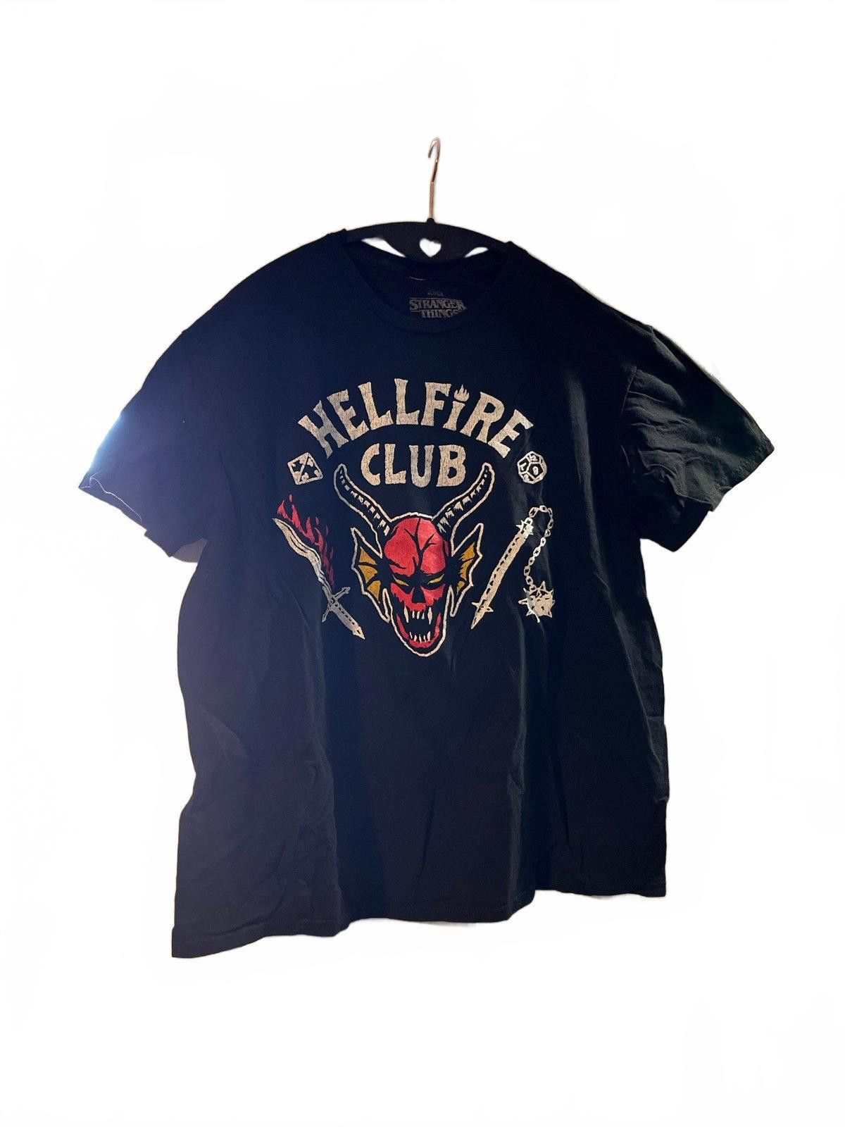 Designer Stranger Things Hellfire Club T-Shirt Size US L / EU 52-54 / 3 - 1 Thumbnail