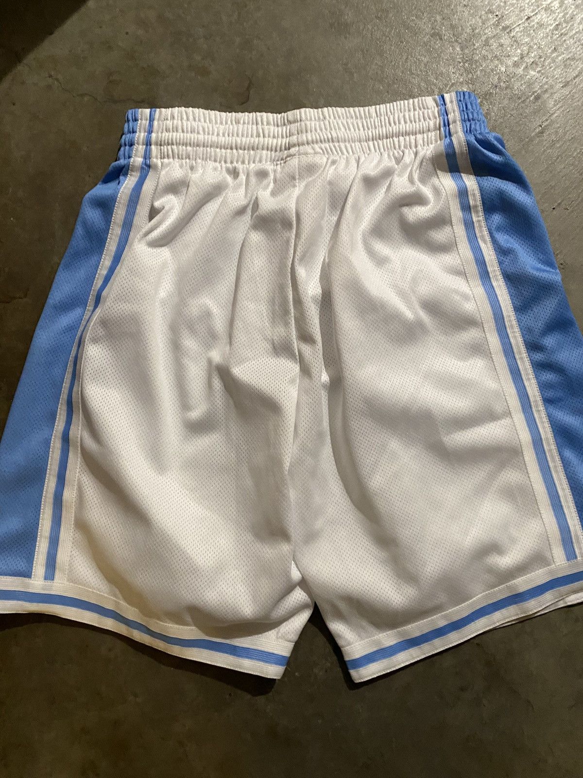 Mitchell & Ness Mitchell & Ness NBA Shorts Minneapolis Los Angeles Lakers Size US 32 / EU 48 - 5 Thumbnail