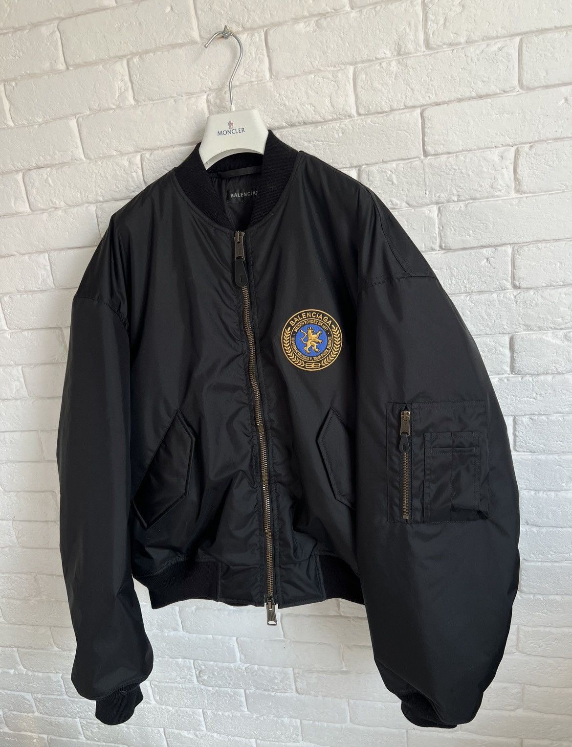 Balenciaga 2025 padded bomber Size US M / EU 48-50 / 2 - 1 Thumbnail