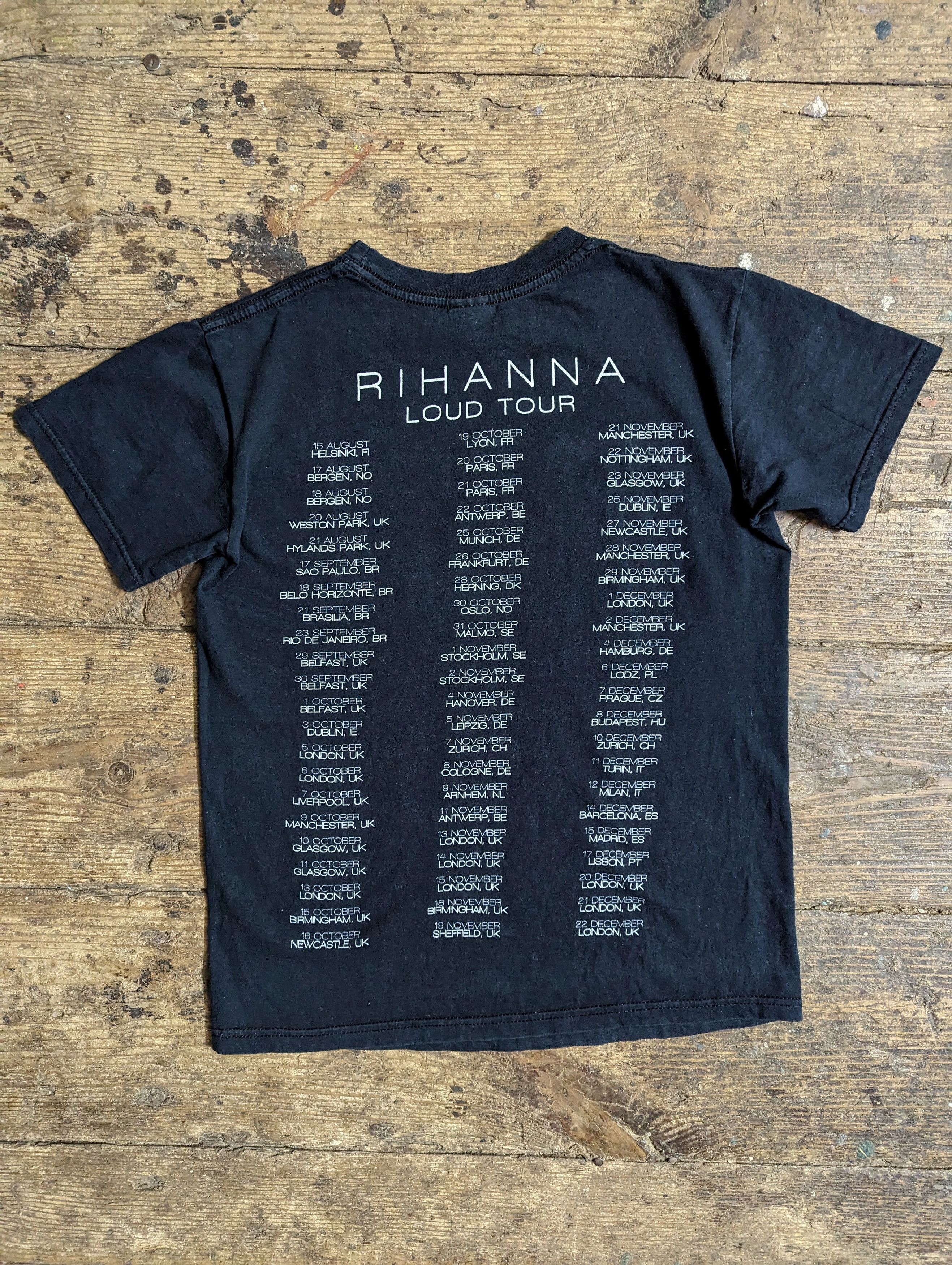 Band Tees 00s Rihanna "Loud" Tour T Shirt Size S / US 4 / IT 40 - 4 Thumbnail