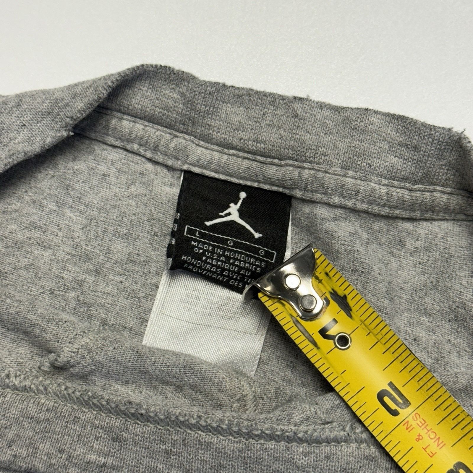 Jordan Brand Michael Jordan T Shirt Mens L 20.5x23.3 Gray Short Sleeve Sh Size US L / EU 52-54 / 3 - 13 Thumbnail