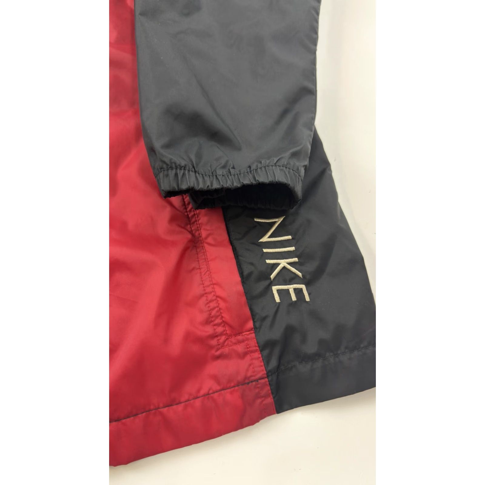Nike VINTAGE Nike Jacket Mens XL Windbreaker Full Zip Embroidered Swoosh 90s Size US XL / EU 56 / 4 - 3 Thumbnail