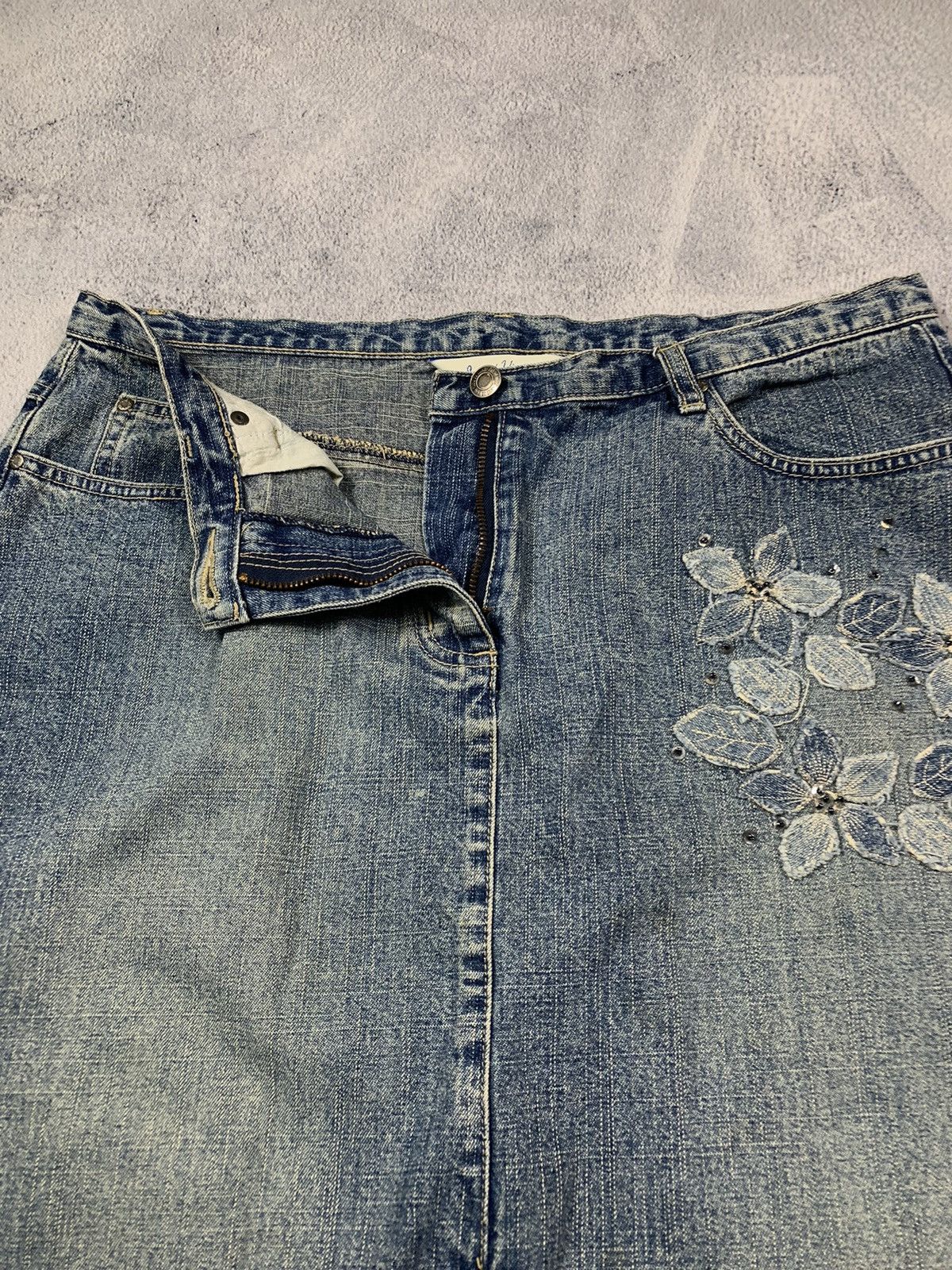 Japanese Brand × Vintage Vintage 90s Denim midi skirt faded streetwear style size 33 Size 33" - 7 Thumbnail