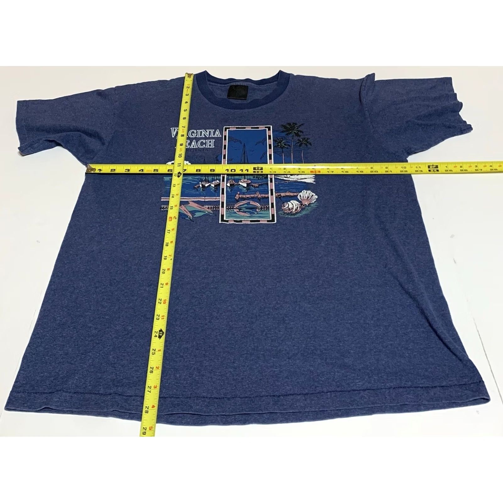 X-LARGE VINTAGE 90s Virginia Beach T-Shirt Made In USA Mens XL Blue Crew Neck Short Sleeve Cotton Blend Tennessee River Shirt Size US XL / EU 56 / 4 - 4 Thumbnail