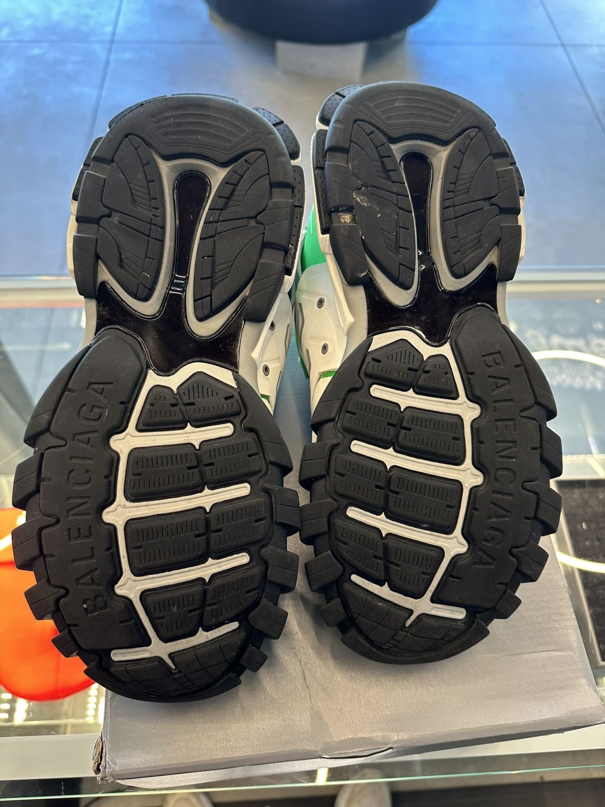 Balenciaga Balenciaga Track Runner Lucky Green Size US 13 / EU 46 - 4 Thumbnail