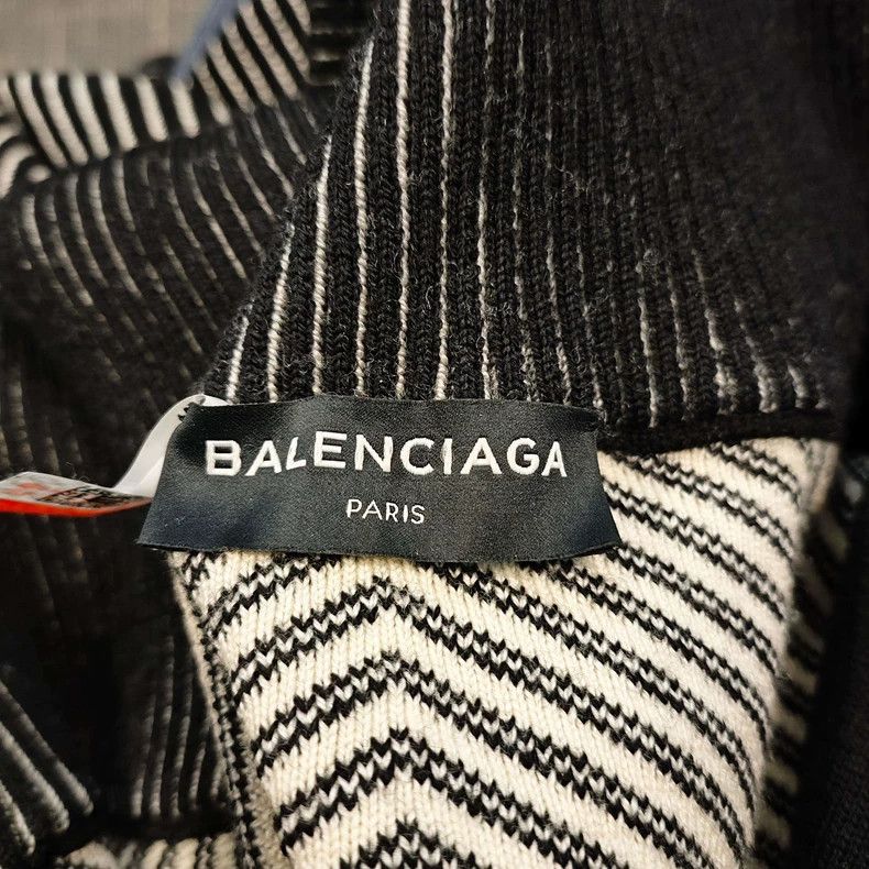 Balenciaga Balenciaga Sweater black and white stripes Size US L / EU 52-54 / 3 - 2 Thumbnail