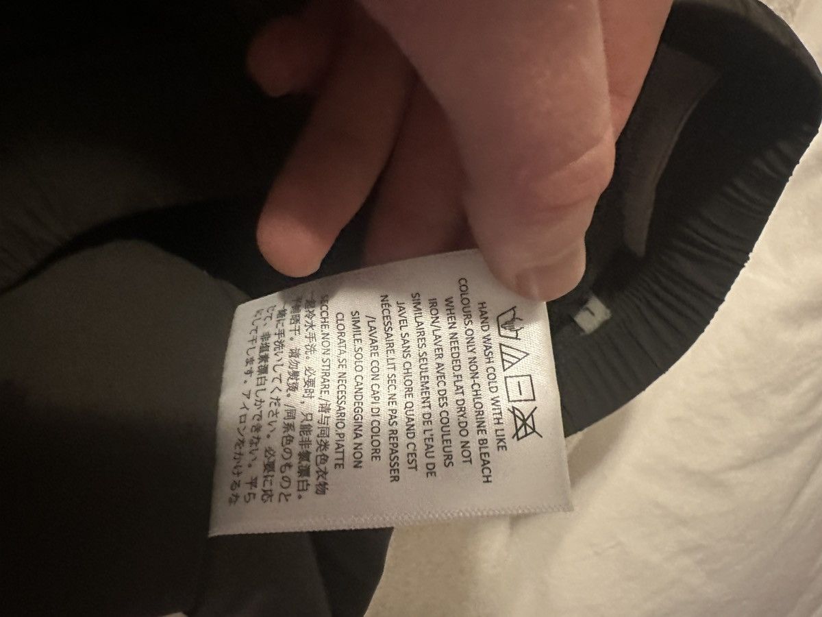Essentials × Fear of God Fear of God Essentials Nylon Joggers Size US 32 / EU 48 - 7 Thumbnail
