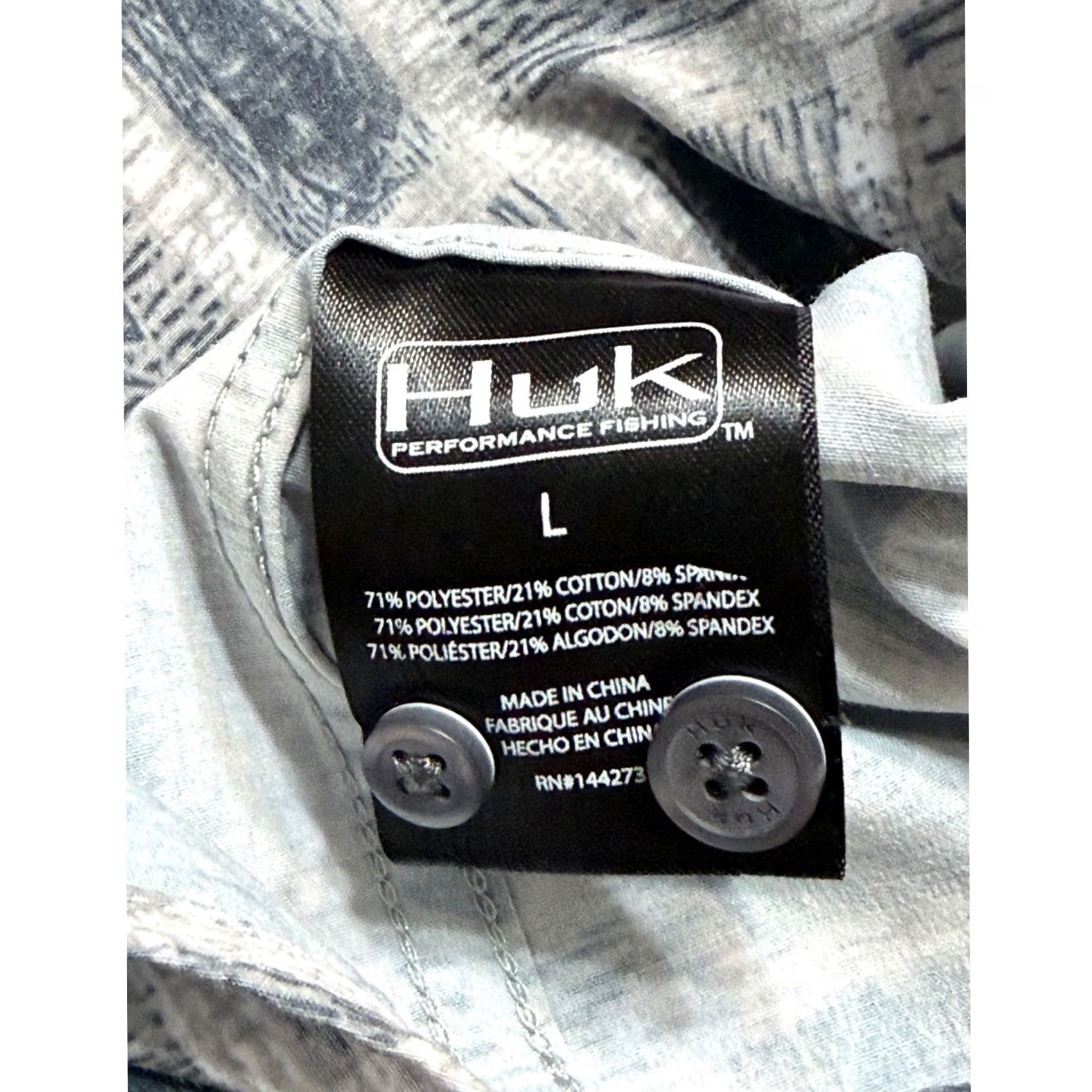 Vintage Huk Fishing Shirt Sz L Gray Blue Fish AOP Short Sleeve Button Down Stretch Size US L / EU 52-54 / 3 - 7 Thumbnail
