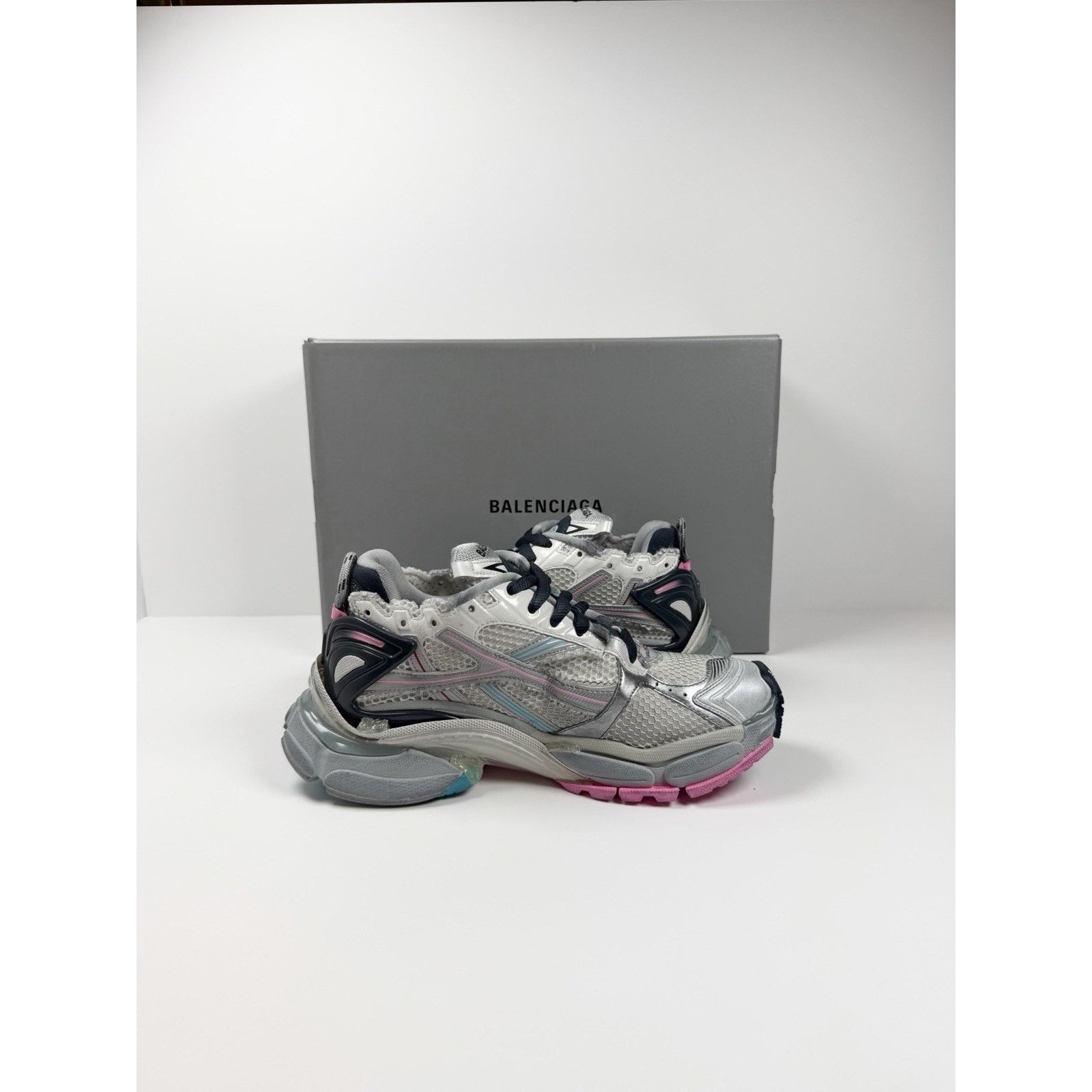 Balenciaga Size 41EU/8US - Balenciaga Runner Grey Pink Blue NEW! Size US 8 / EU 41 - 5 Thumbnail