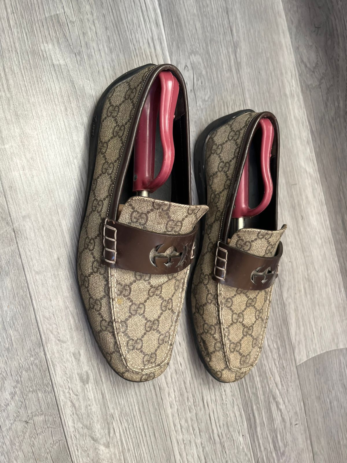 Gucci Gucci Supreme Monogram GG Logo Loafers Color Beige Size US 7 / EU 40 - 5 Thumbnail