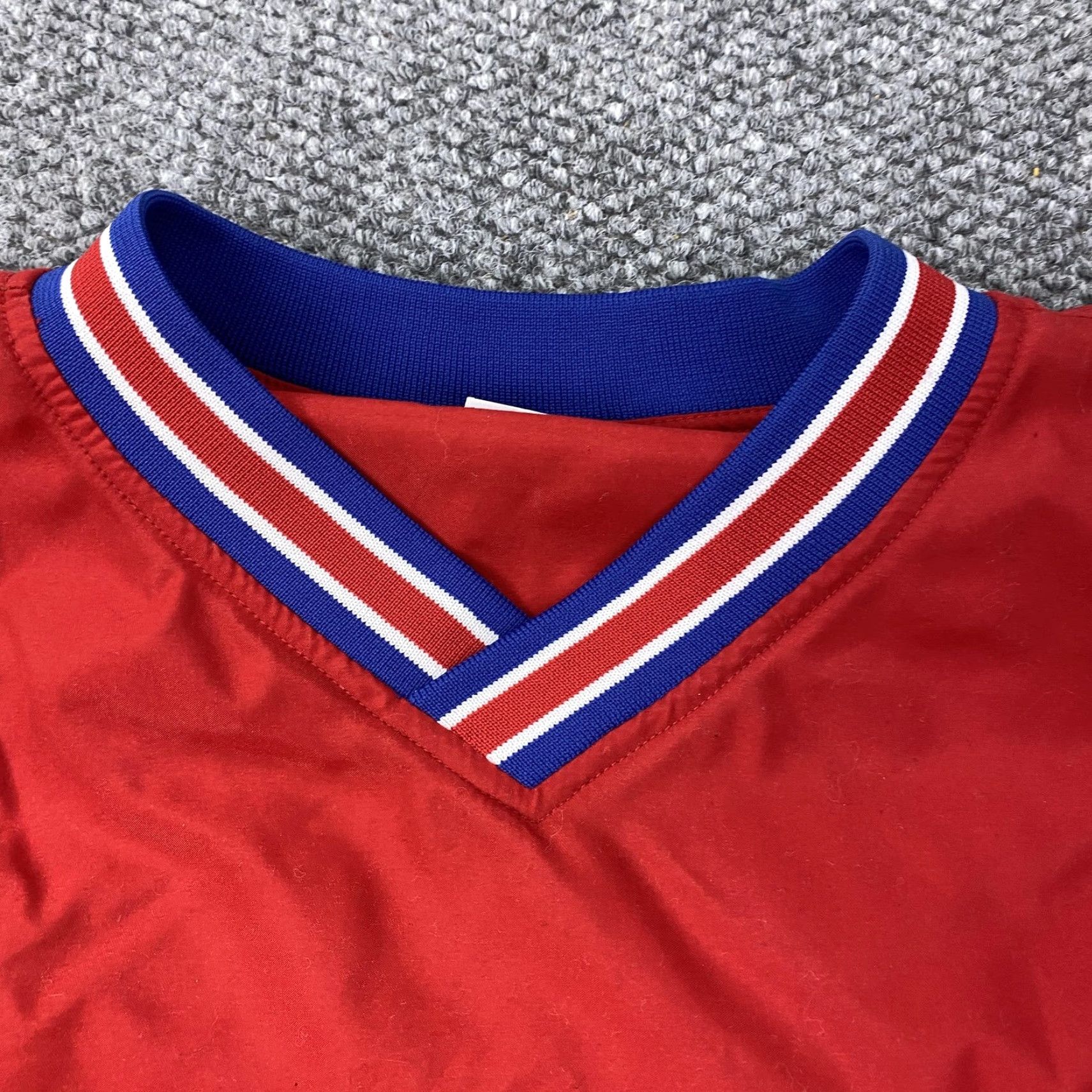 Reebok Vtg Reebok Jacket Mens L Red Colorblock Windbreaker Pullover Zip Side Pockets Logo Size US L / EU 52-54 / 3 - 3 Thumbnail