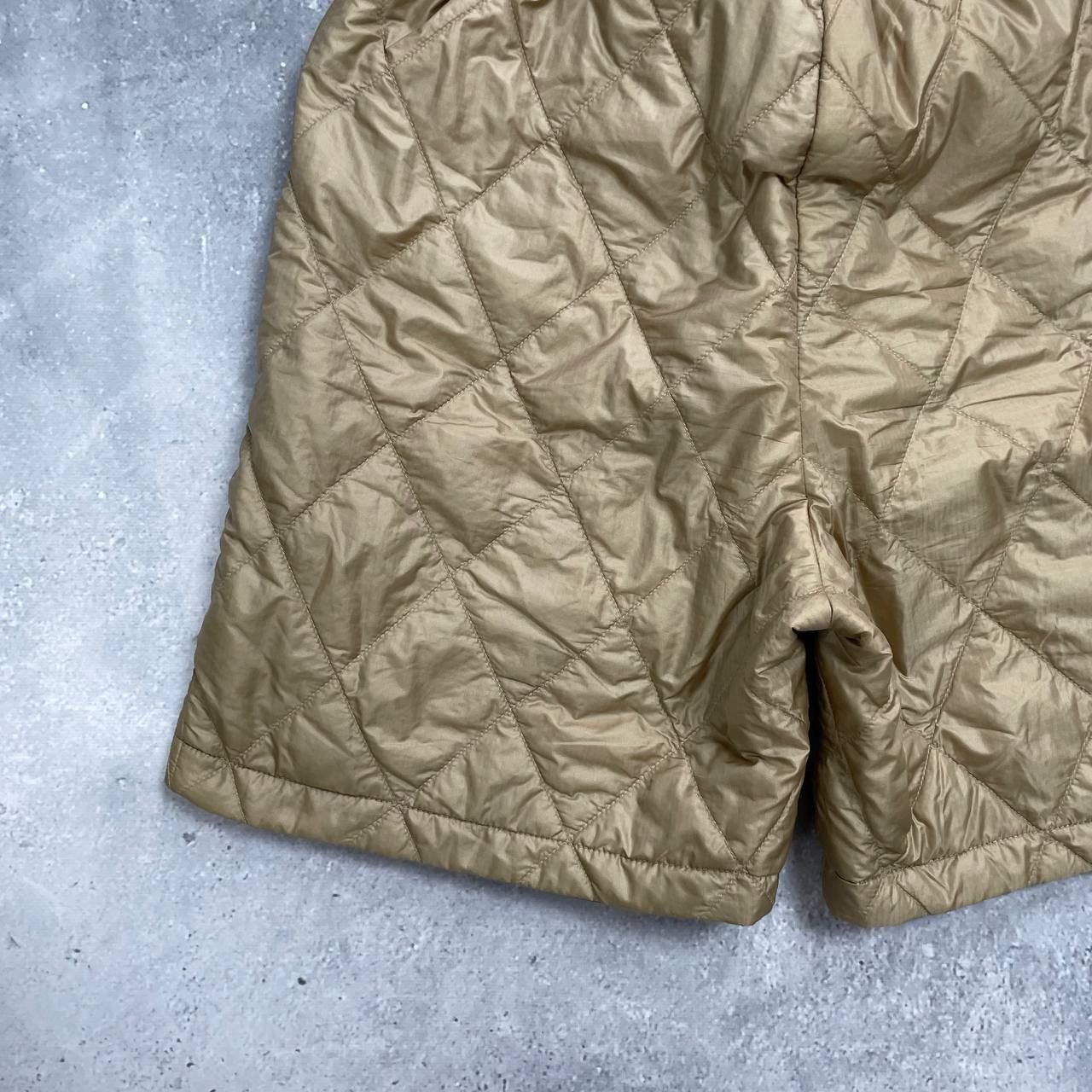 Japanese Brand × Montbell Montbell Reversible Thermawrap Shorts Women's Red/ Gold Size 26" / US 2 / IT 38 - 10 Thumbnail
