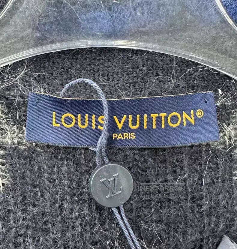 Louis Vuitton Louis Vuitton Blue full logo mohair knit cardigan shirt Size US XS / EU 42 / 0 - 3 Thumbnail