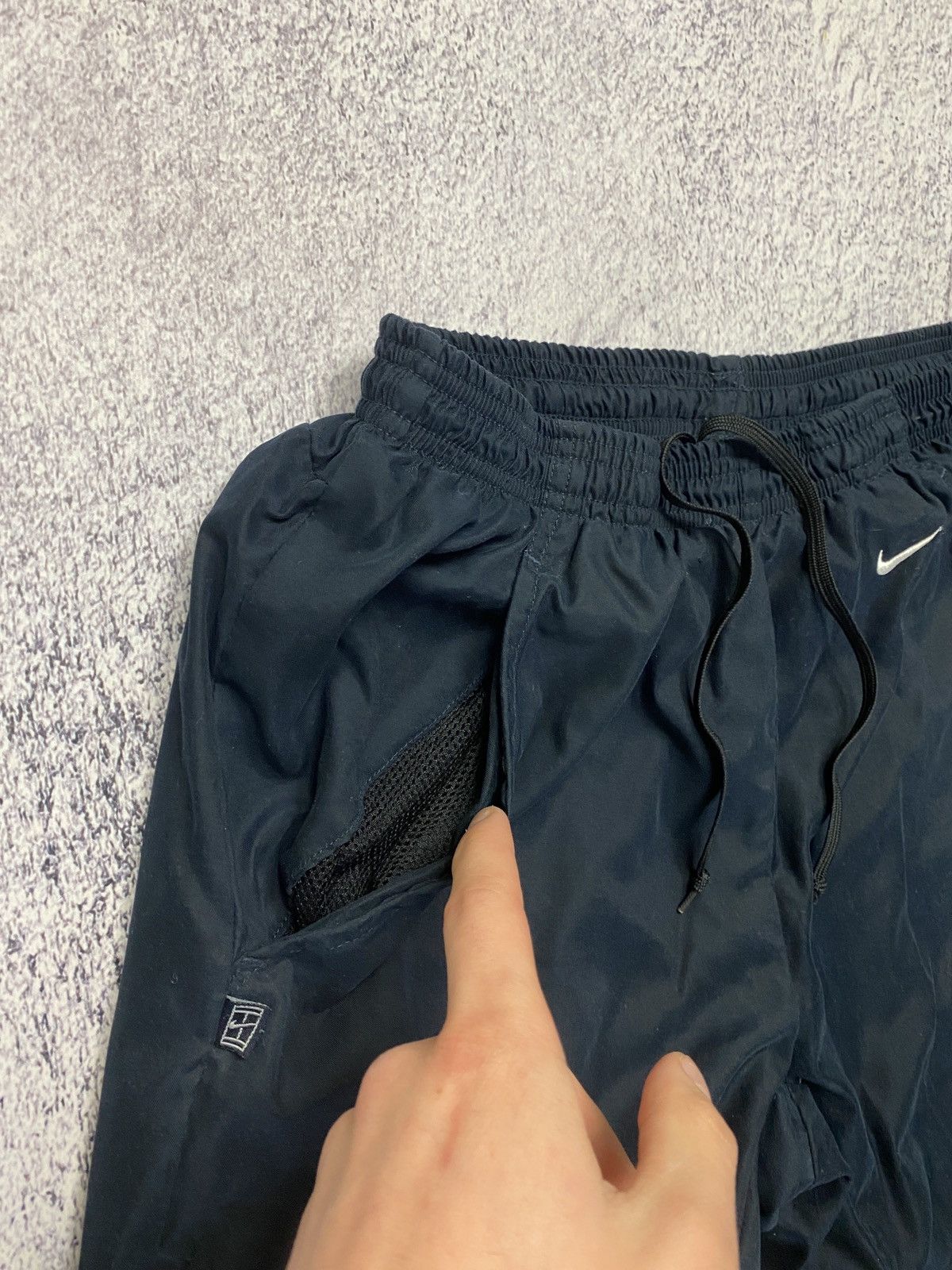 Nike Y2K Nike Vintage Nylon Track Pants Baggy Drill Mini Swoosh Size US 30 / EU 46 - 7 Thumbnail