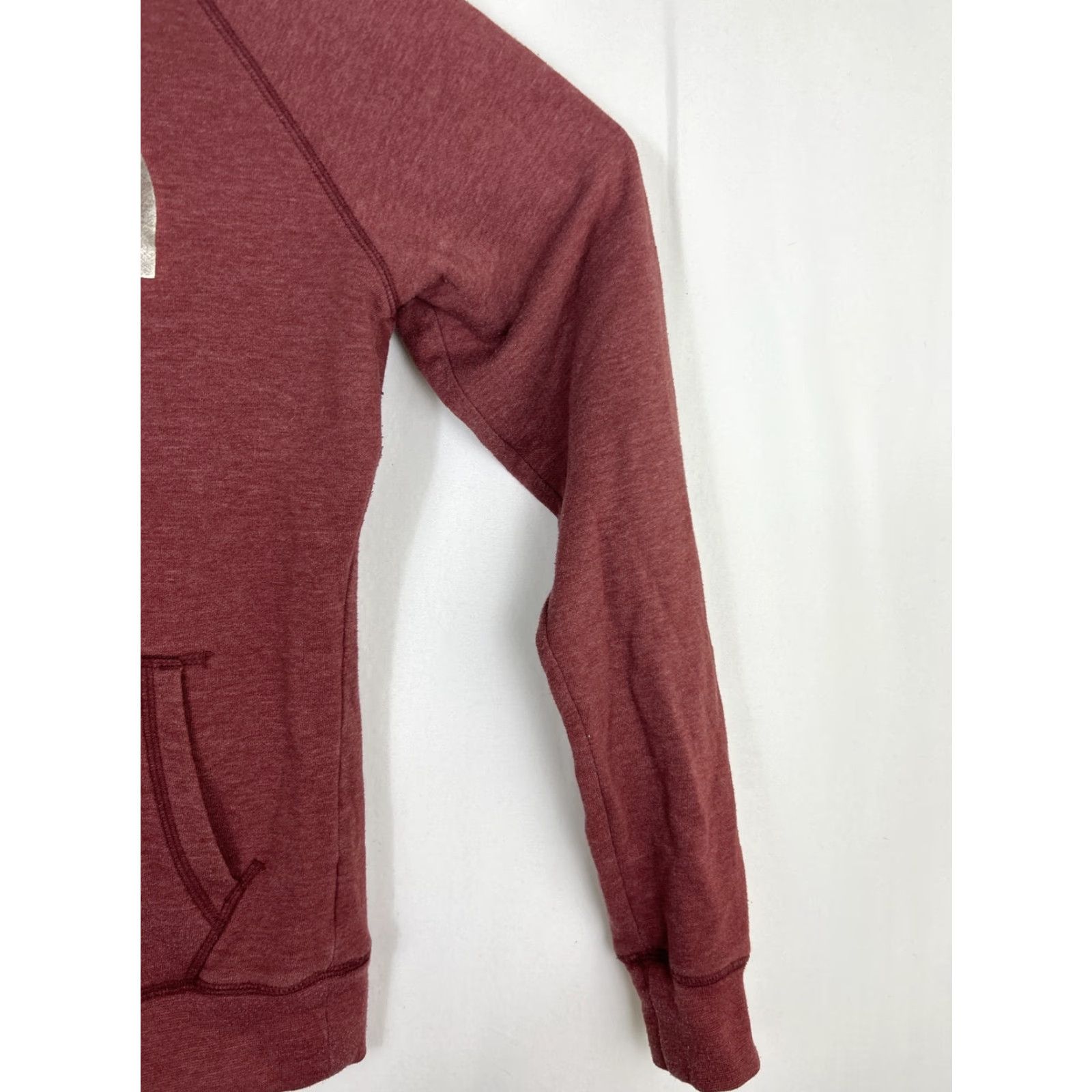 The North Face The North Face Womens Hoodie Pullover Maroon Gold Pockets S Red Size S / US 4 / IT 40 - 4 Thumbnail