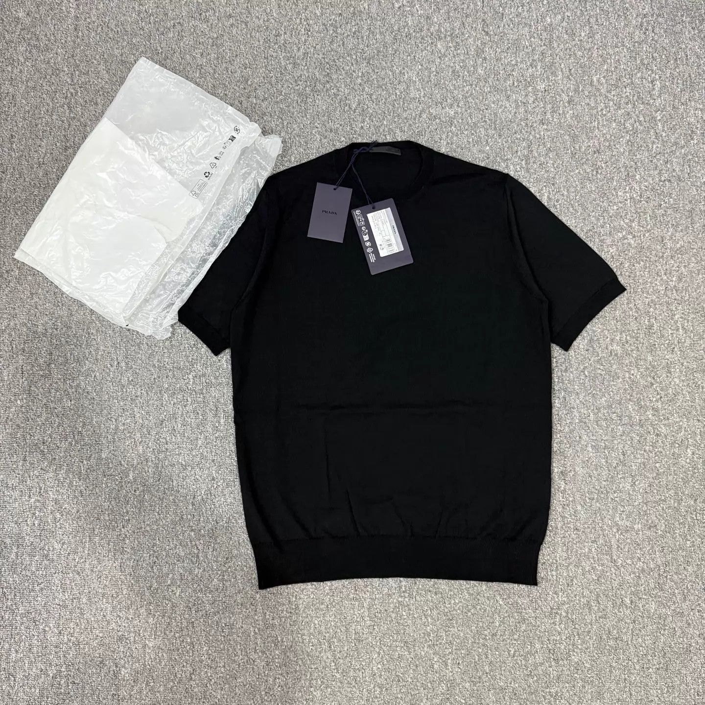 Prada Black Short-Sleeve Knit Top Size US M / EU 48-50 / 2 - 1 Thumbnail