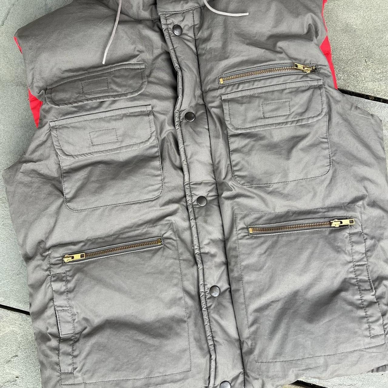 Vintage Vintage 80s Grey Utility Gorpcore Cargo Puffer Vest Size US S / EU 44-46 / 1 - 4 Thumbnail