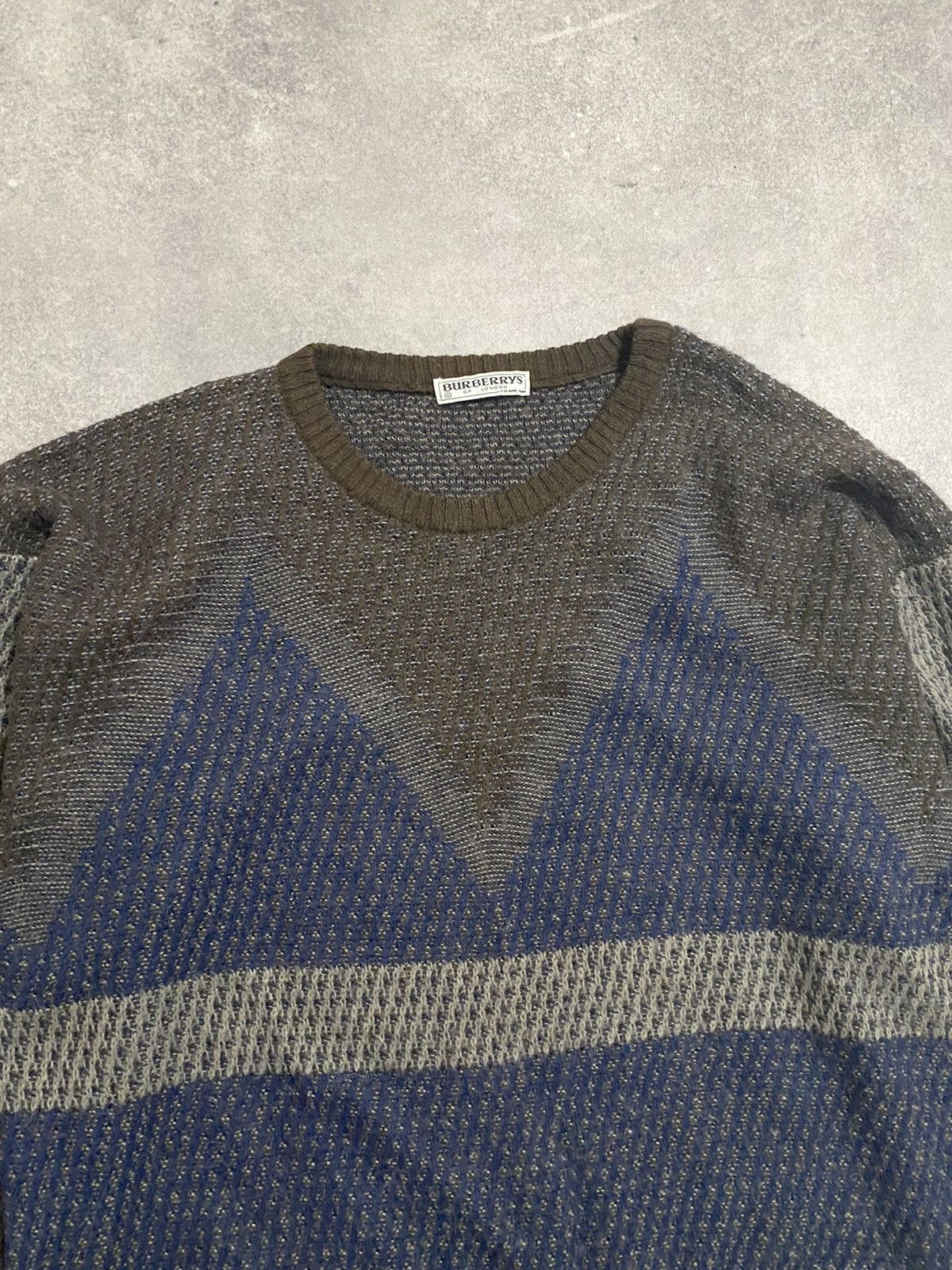 Burberry × Vintage Vintage 90’s Burberrys Wool Sweater Made in Spain Size US L / EU 52-54 / 3 - 3 Thumbnail