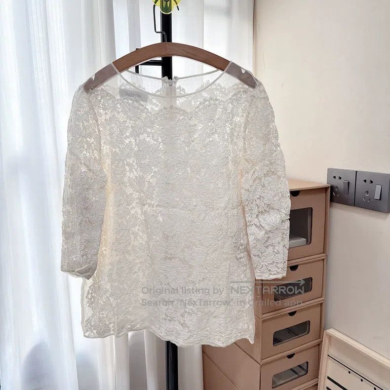 Valentino Valentino Lace top Size S / US 4 / IT 40 - 1 Thumbnail