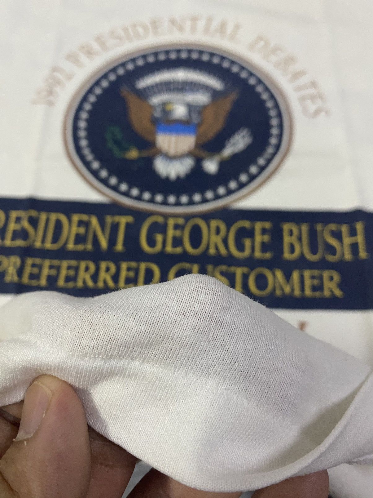 Vintage Vintage 1992 President GeorgeBush Distress Tee Size US L / EU 52-54 / 3 - 21 Thumbnail