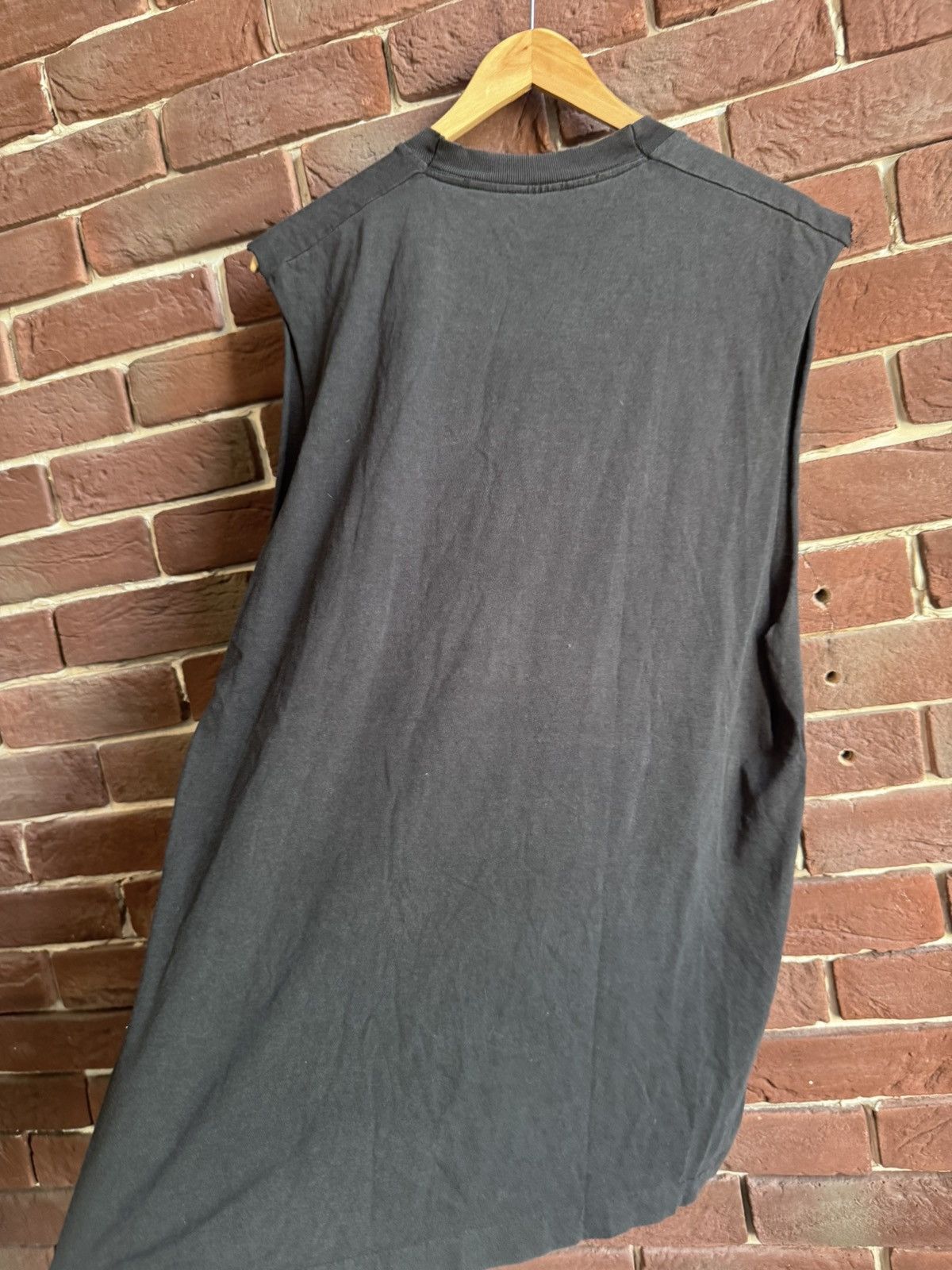 Band Tees Vintage 90s 2pac Tupac Shakur Legend Cutoff Tshirt Rap Band Size US L / EU 52-54 / 3 - 9 Thumbnail