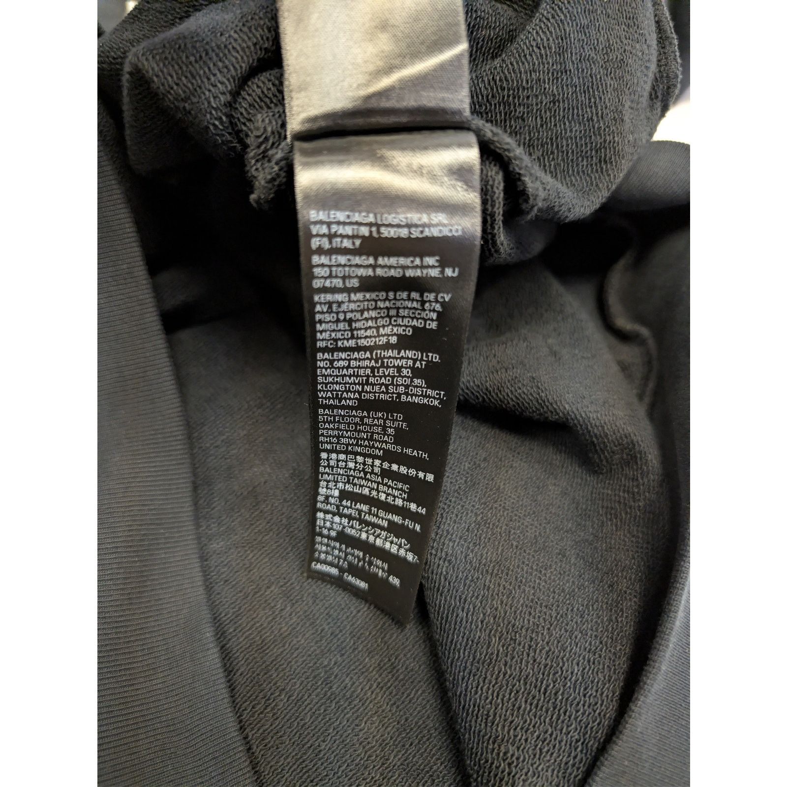 Balenciaga o1rshd1 Hand-Drawn Logo Cotton Hoodie in black Size US L / EU 52-54 / 3 - 22 Thumbnail