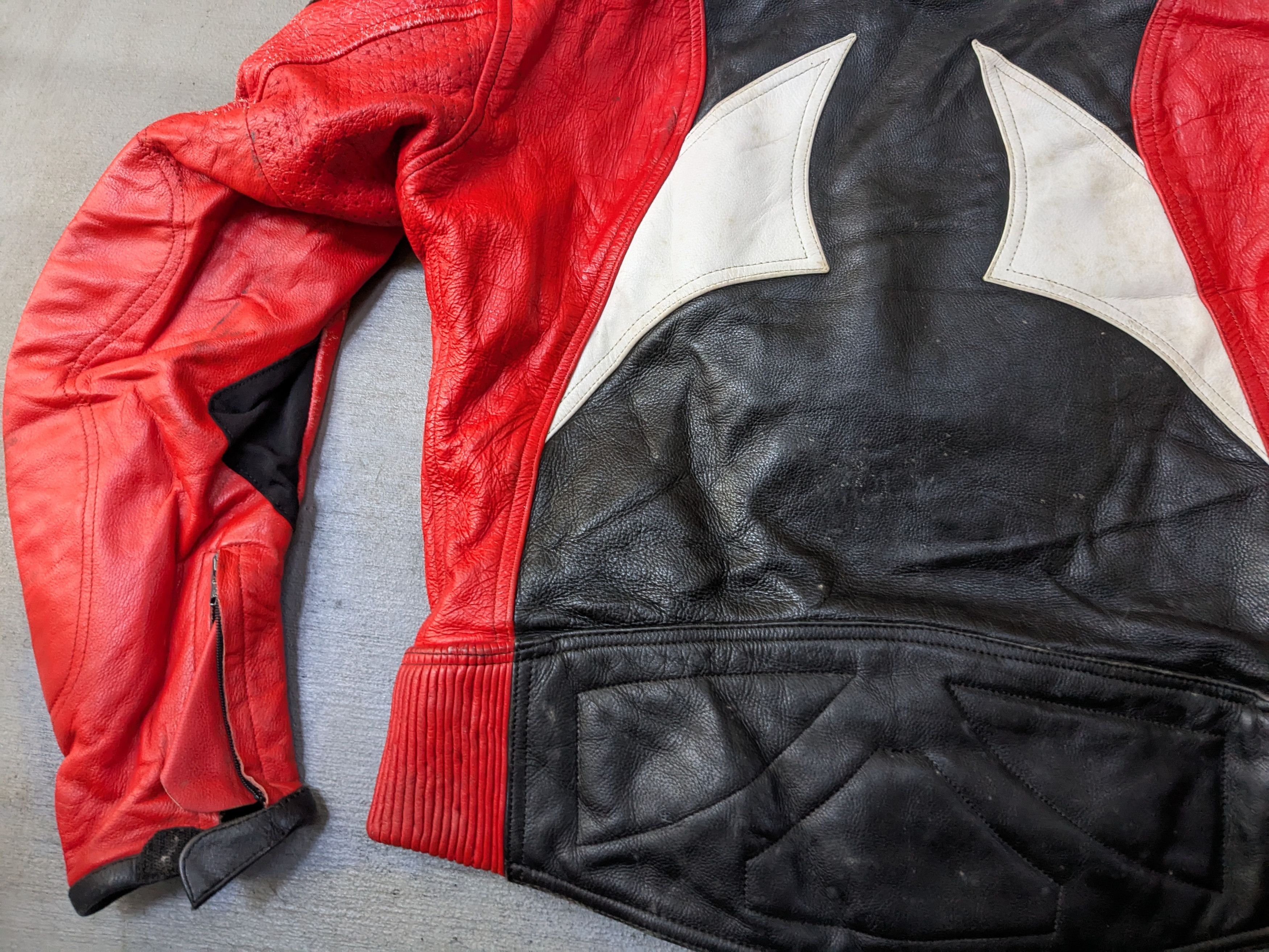 Vintage Vintage Motorcycle Leather Biker Jacket Red Black White Y2K Size US M / EU 48-50 / 2 - 11 Thumbnail