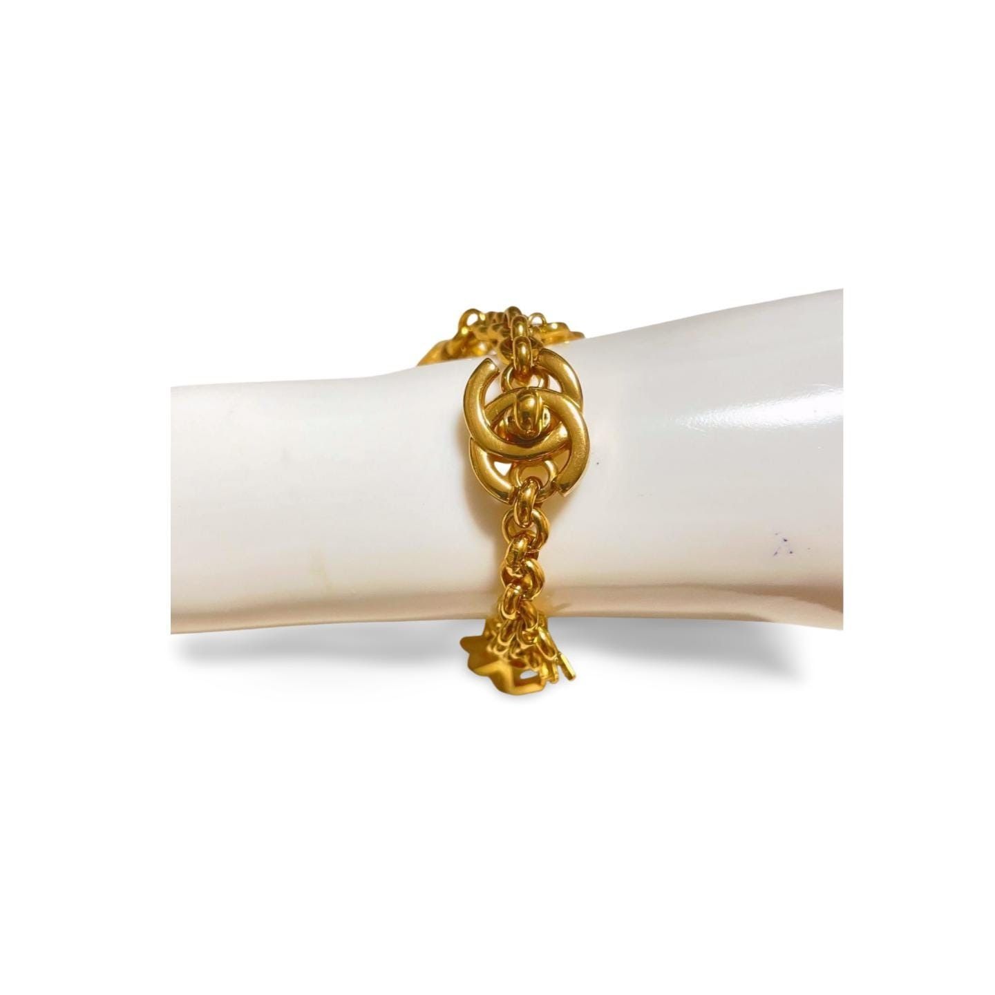 Chanel Vintage Chane CHANEL letter dangle bracelet, turn lock CC Size ONE SIZE - 9 Thumbnail