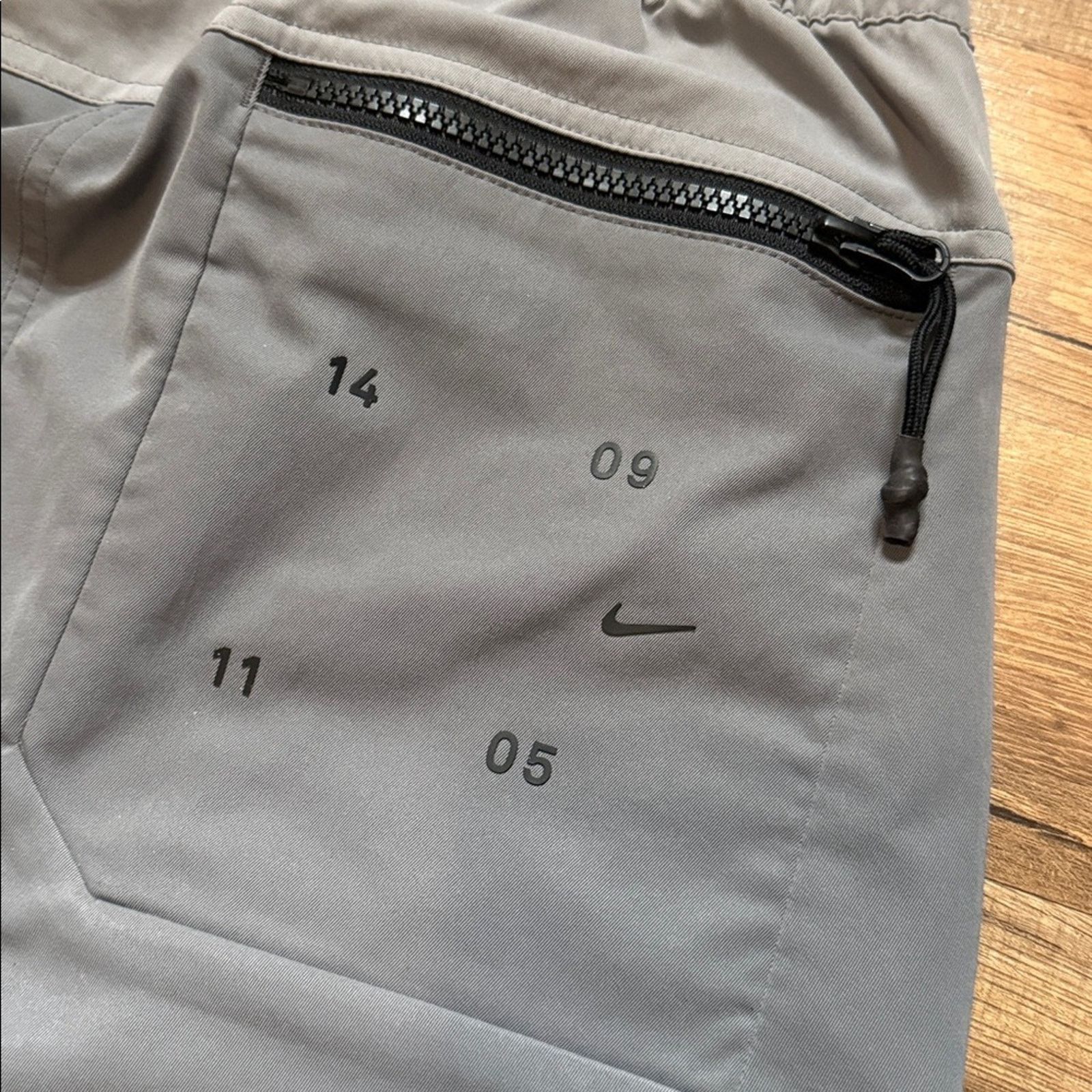 Nike Nike Tech Pack Pro Woven Belted Tapered Jogger Sweatpants Size US 31 - 7 Thumbnail