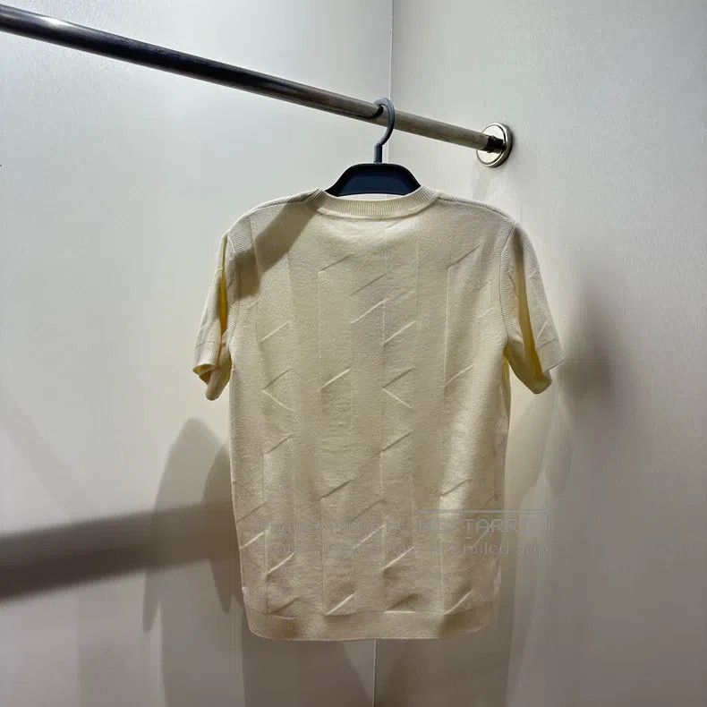 Hermes Hermes Pure wool knit short sleeve Size XS / US 0-2 / IT 36-38 - 2 Thumbnail