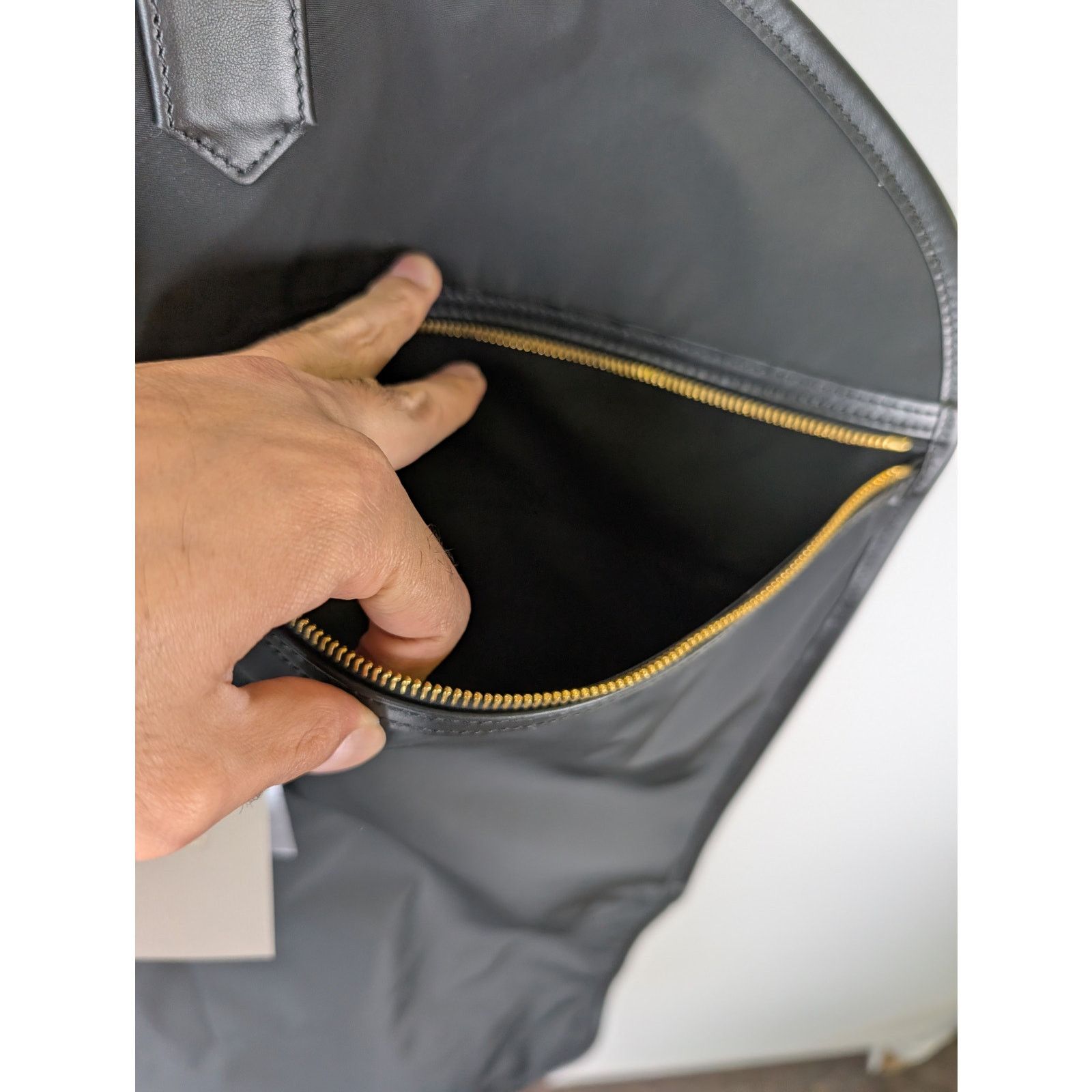 Tom Ford o1rshd1 Q:4/ Size: OS / Leather-Trimmed Garment Bag in Black Size ONE SIZE - 6 Thumbnail