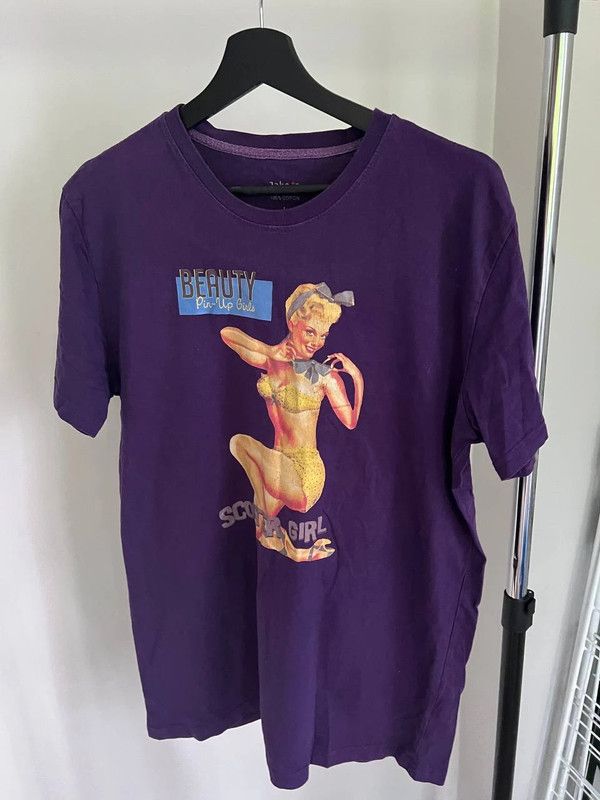 Vintage Purple T-Shirt With Beautiful Girl Size US L / EU 52-54 / 3 - 1 Thumbnail