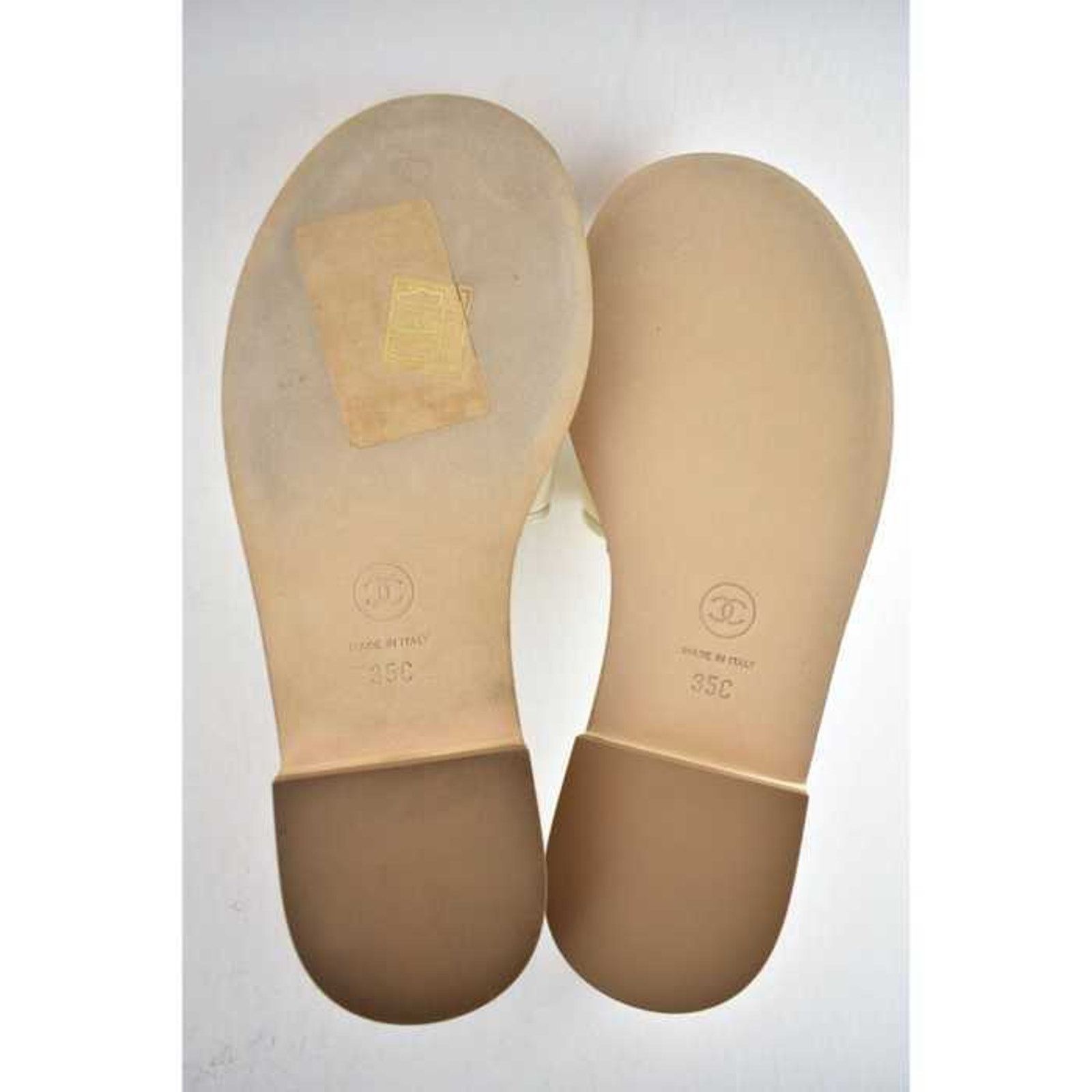 Chanel Chanel 19S Ivory Black Letter CC Logo Cork Mules Slide Size US 5 / IT 35 - 12 Thumbnail