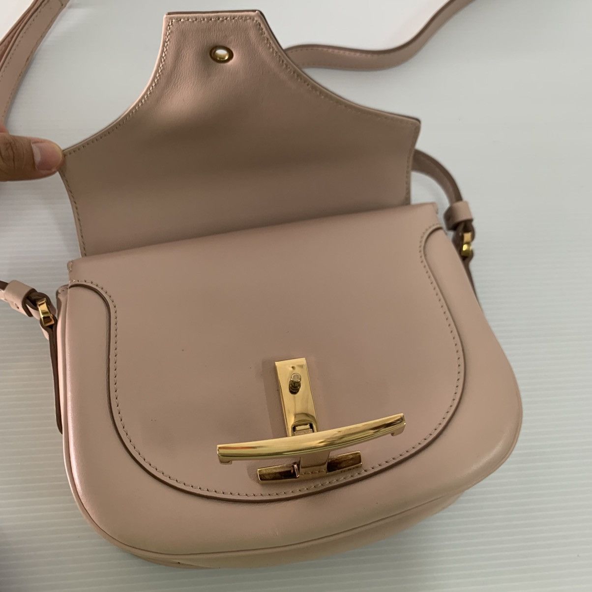 Tod's Tod's Leather Sling Bag Size ONE SIZE - 14 Thumbnail