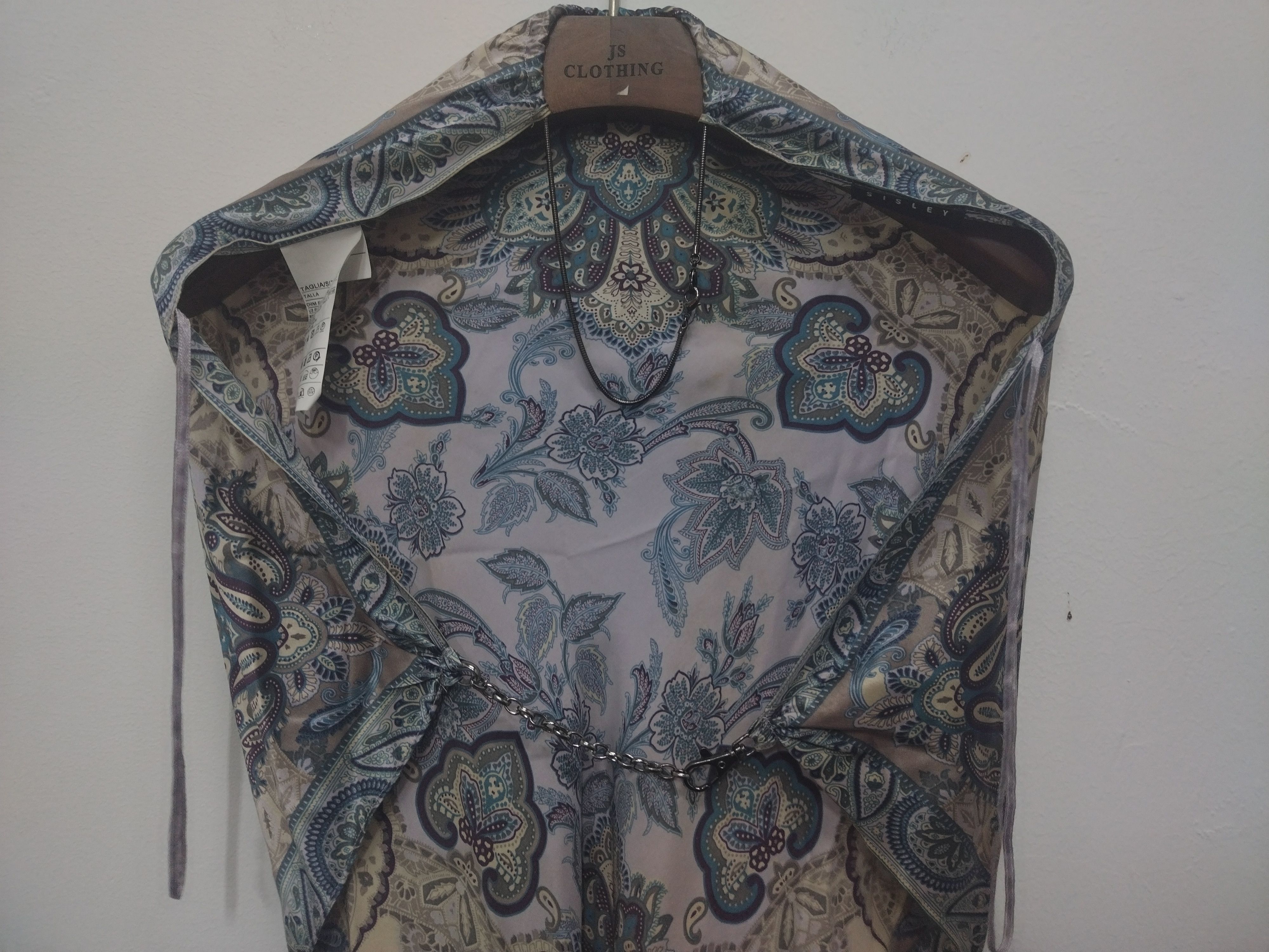 Benetton × Sisley VINTAGE PAESLEY BENETTON X SISLEY 100% SILK SCARF Size ONE SIZE - 7 Thumbnail