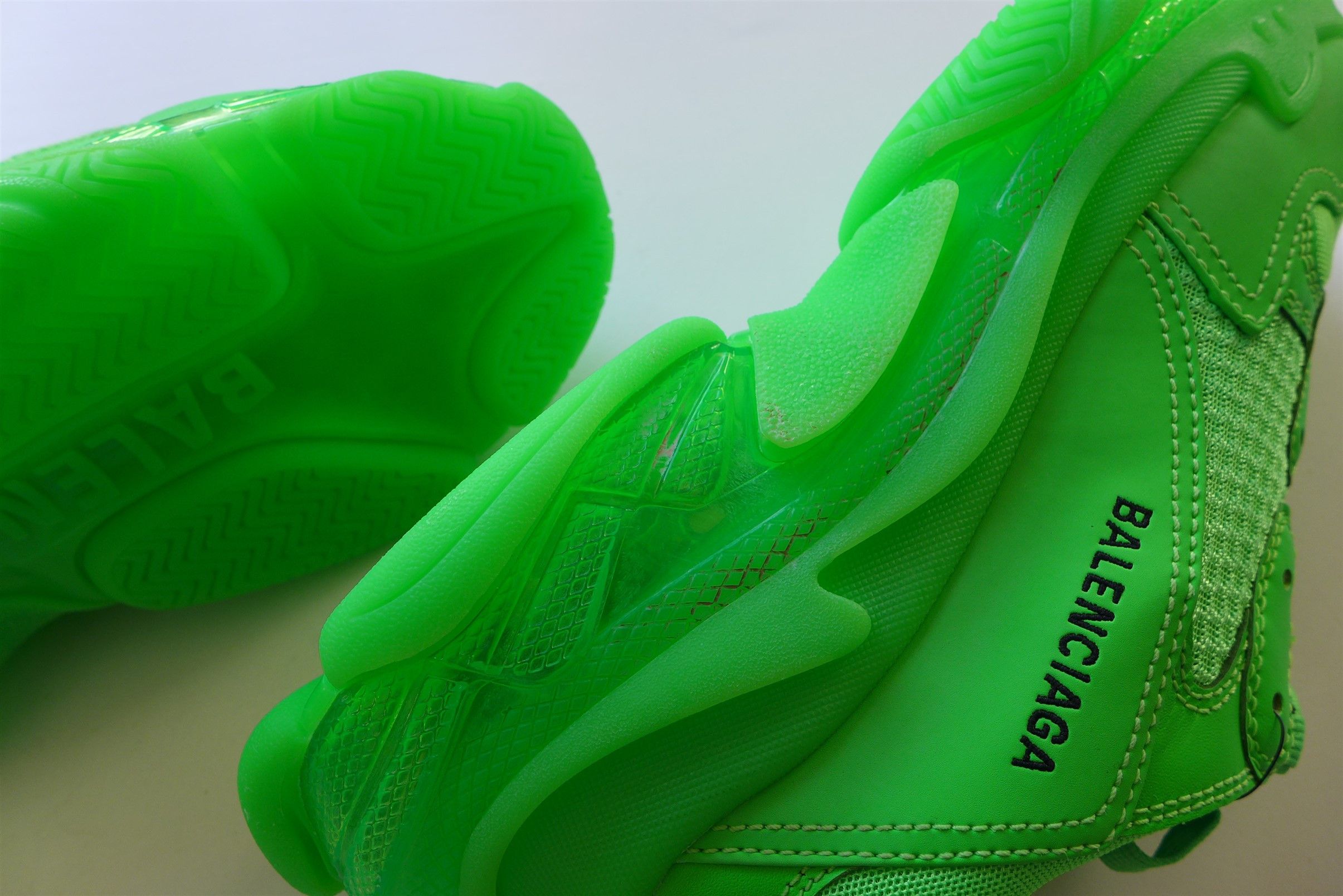 Balenciaga Balenciaga Triple S Sneakers - Neon Green Size US 9 / EU 42 - 9 Thumbnail