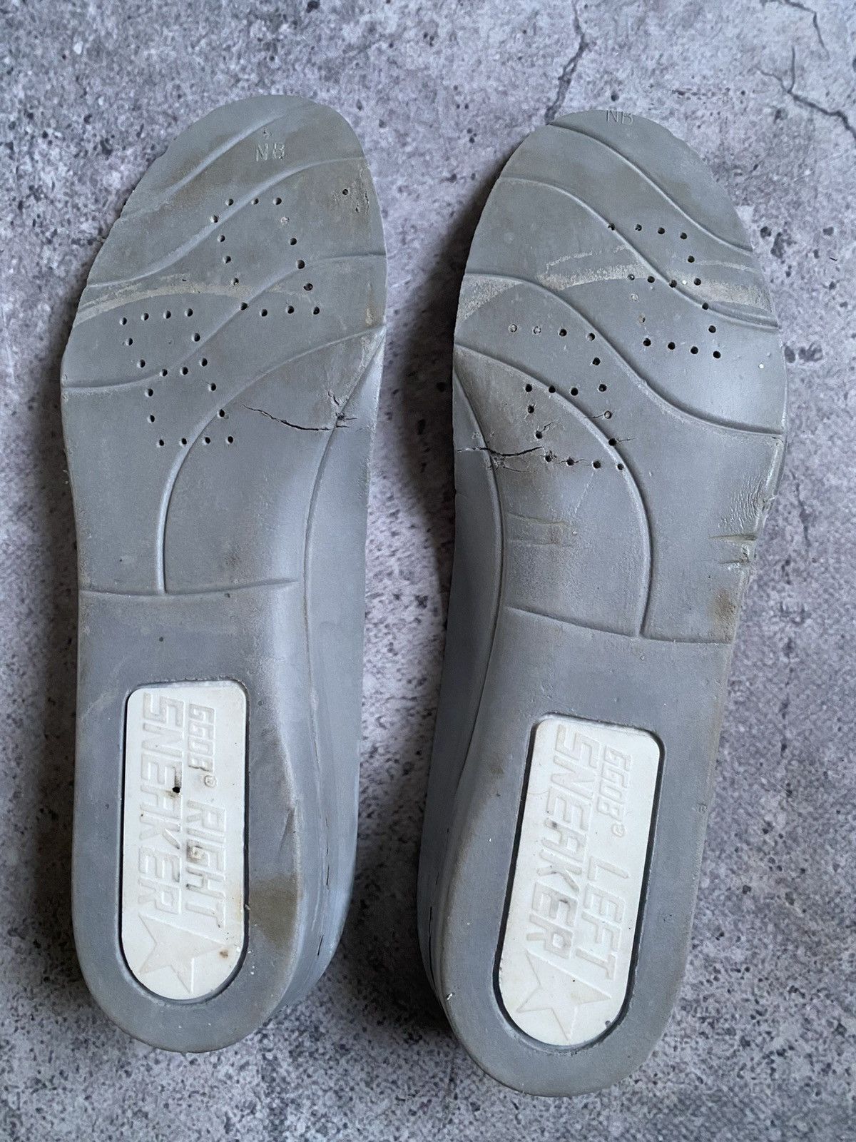 Golden Goose Golden Goose Superstar GGDB Leather Sneakers Red Star Sz 38 Size US 8 / IT 38 - 10 Thumbnail