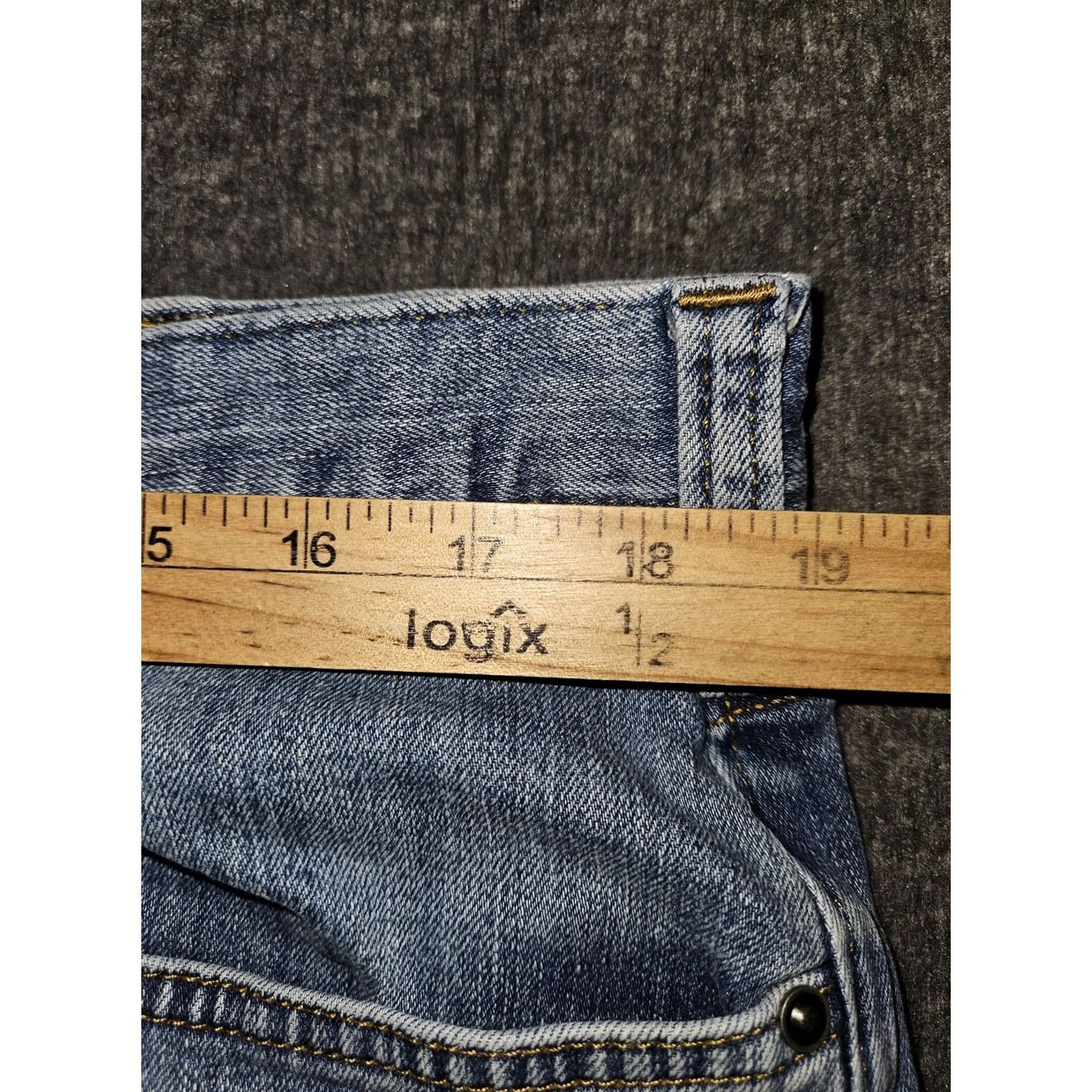 Carhartt Carhartt Rugged Flex Relaxed Jeans Mens 38x30 38x32 Light Wash Denim Lot Of 2 Denim Jeans Light Blue Mens Carhartt Rugged Flex Jeans 5-Pocket Size US 38 / EU 54 - 4 Thumbnail